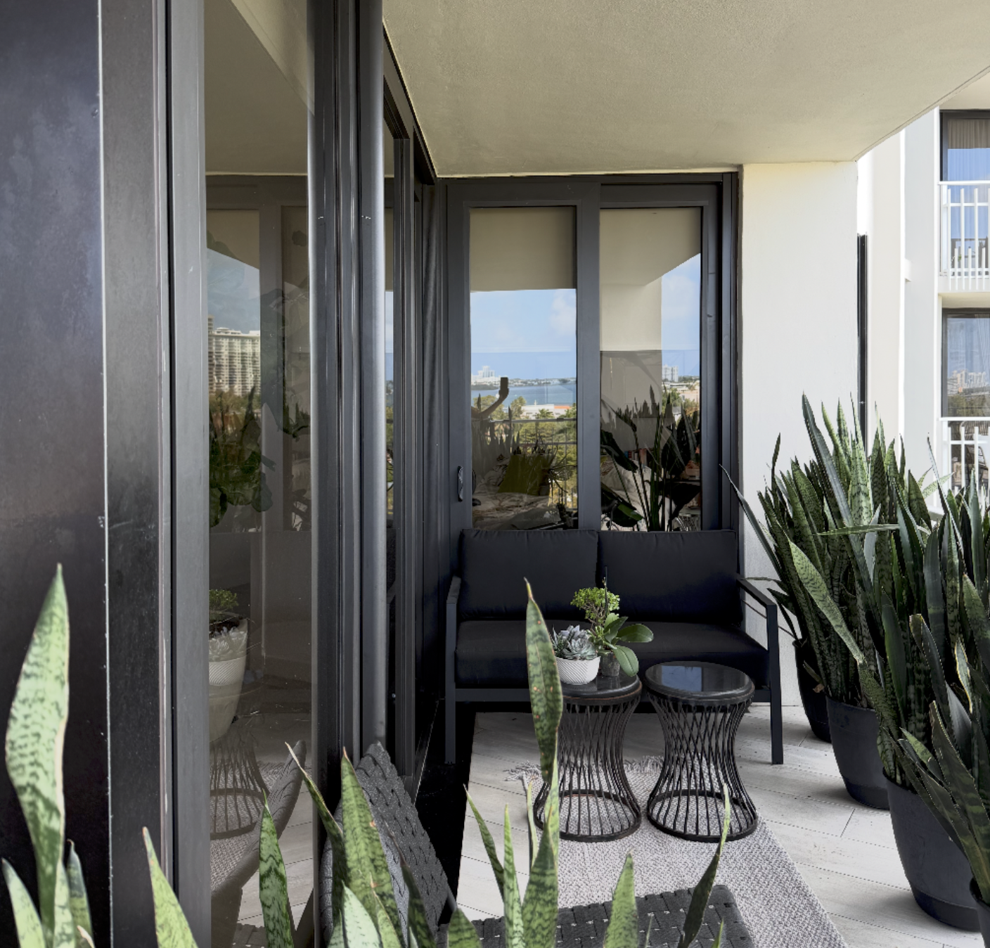 miami-quayside-balcony-design.png