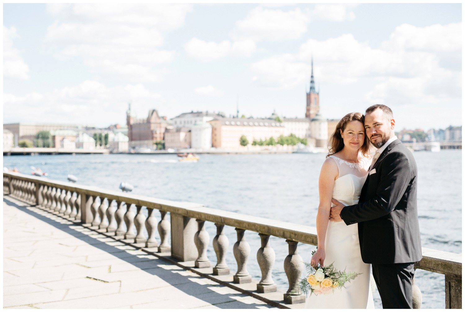 familjefotografer stockholm_brollopsfotografer stockholm stadshus_brollop i stadshuset_vigsel i stadshuset_familjebrollop_linda rehlin_cecilia pihl