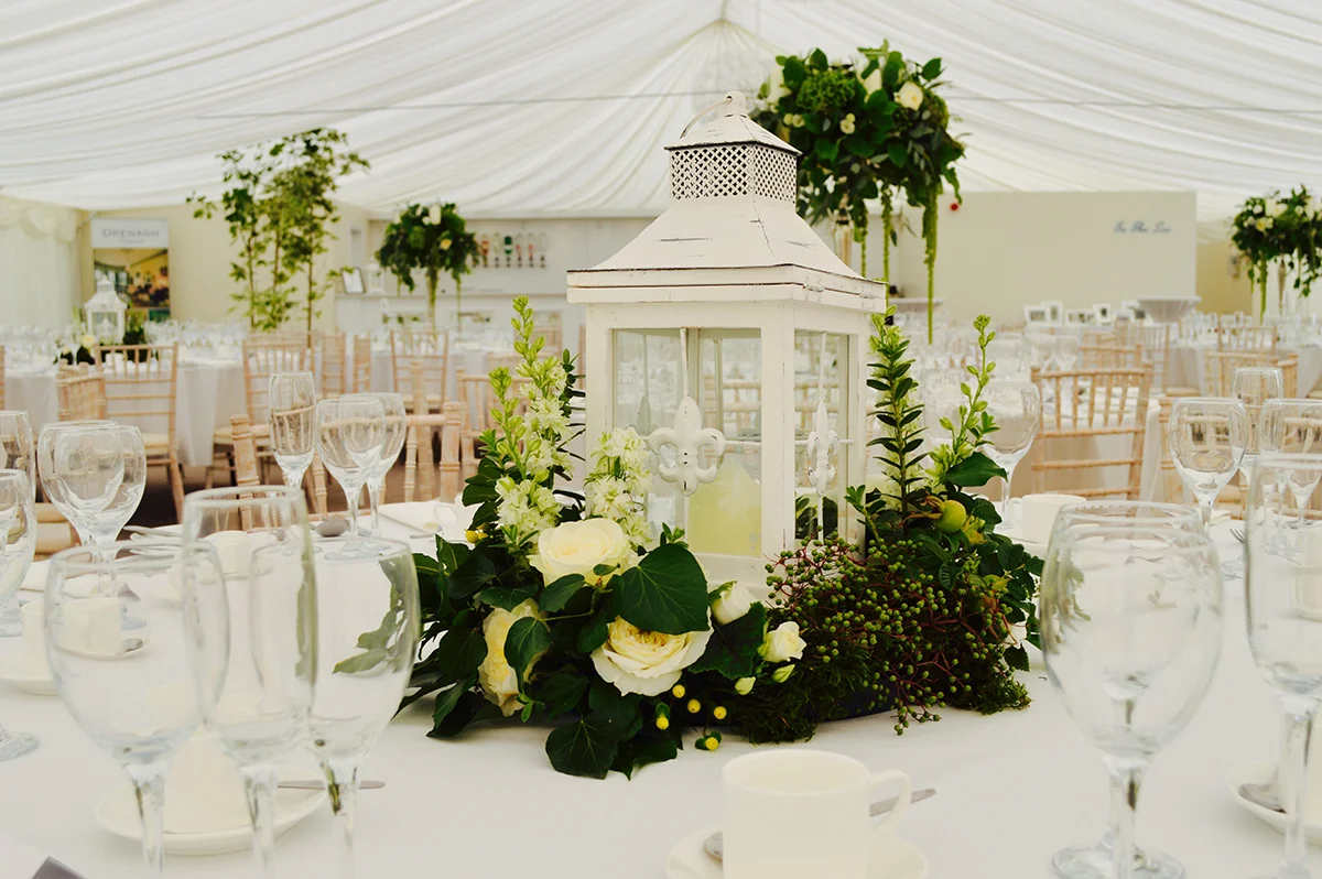 centre+piece+The+Wedding+Room.jpg