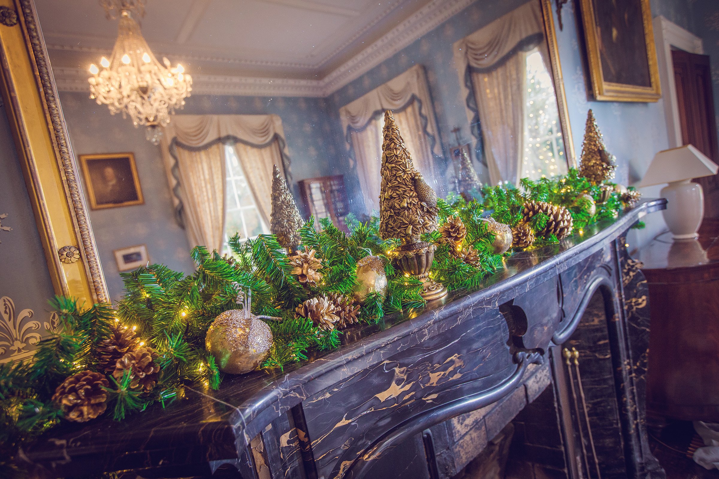 CHRISTMAS ROOM (39).JPG