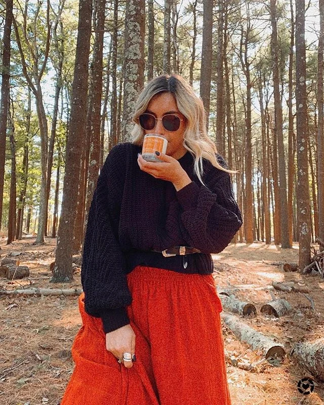 Fresh air & clean burning π―Soy Candles π§‘ @classicallycait
Our Fall Collection will have you daydreaming of Autumn, sun drenched days on Long Island.