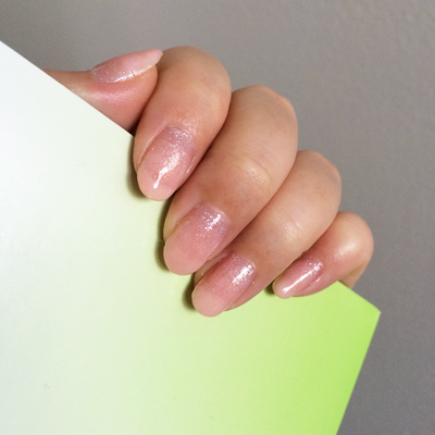 Sally Hansen "120 Diamonds" / China Glaze "551 fairy dust" / Essie "160 sugar daddy", "545 pink glove service"