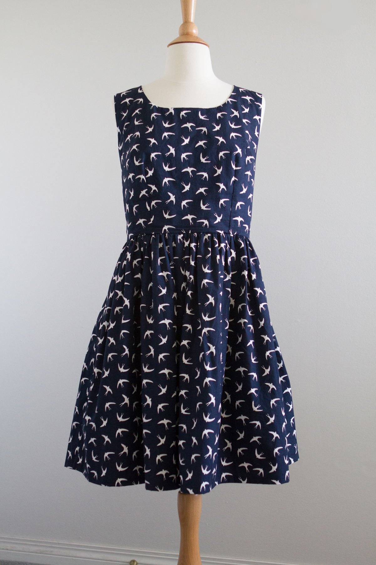 Simplicity 1873 in Swallow print fabric