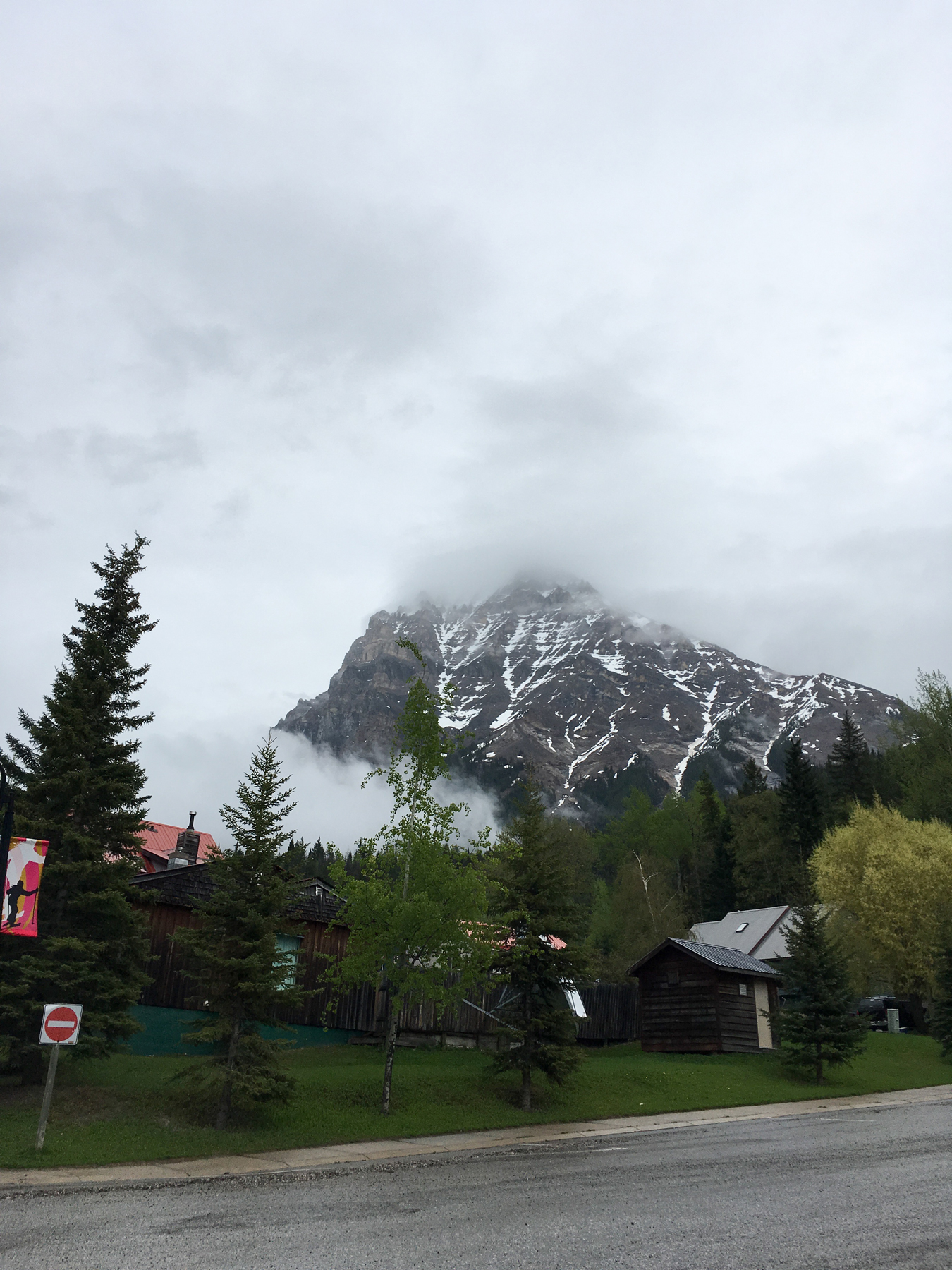 The second day was rainy but beautiful. That "Misty Mountains" song from Hobbit was in my head all day.