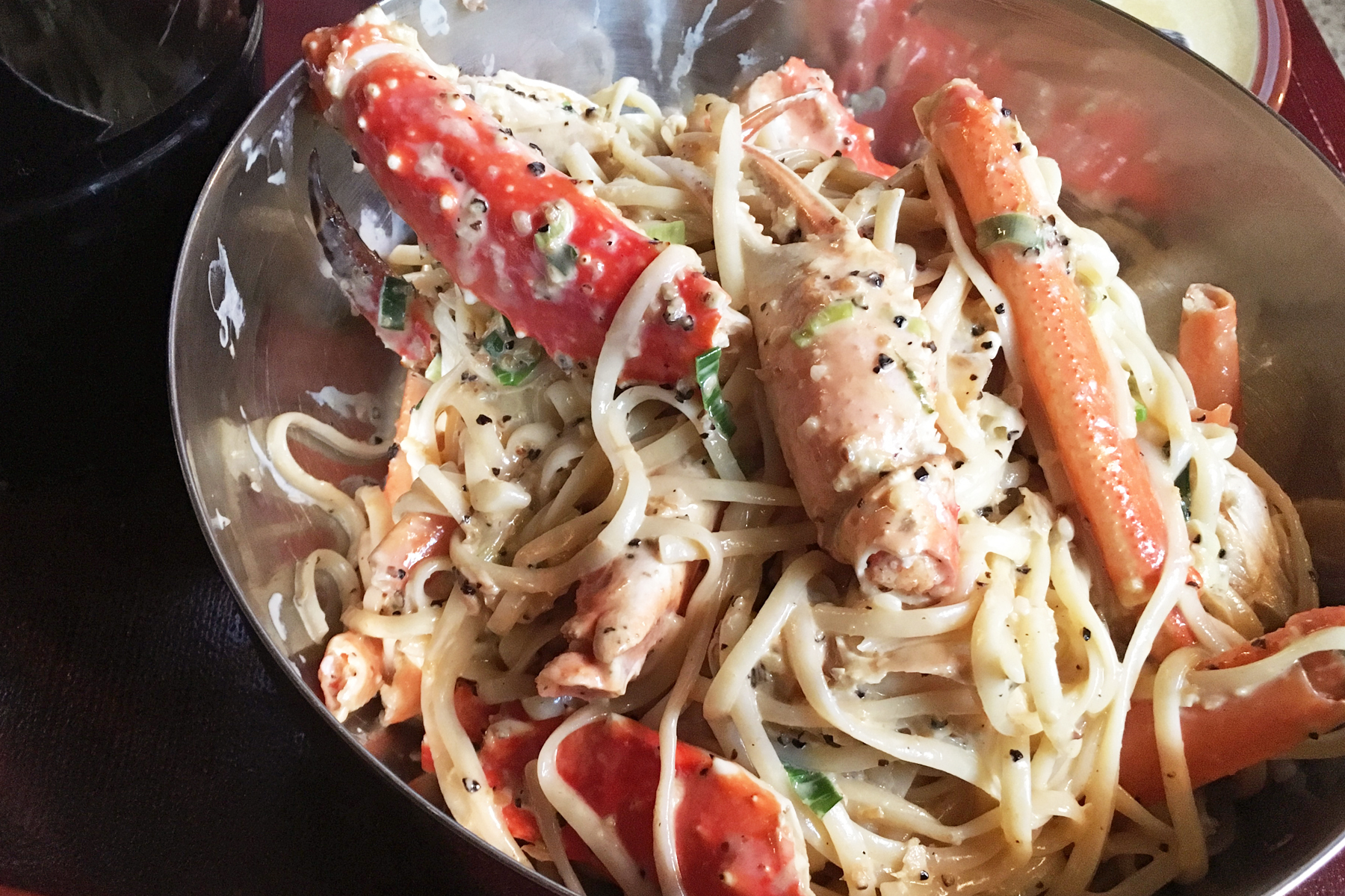 タラバガニとズワイガニのリングイネ King and snow crab on Linguini 