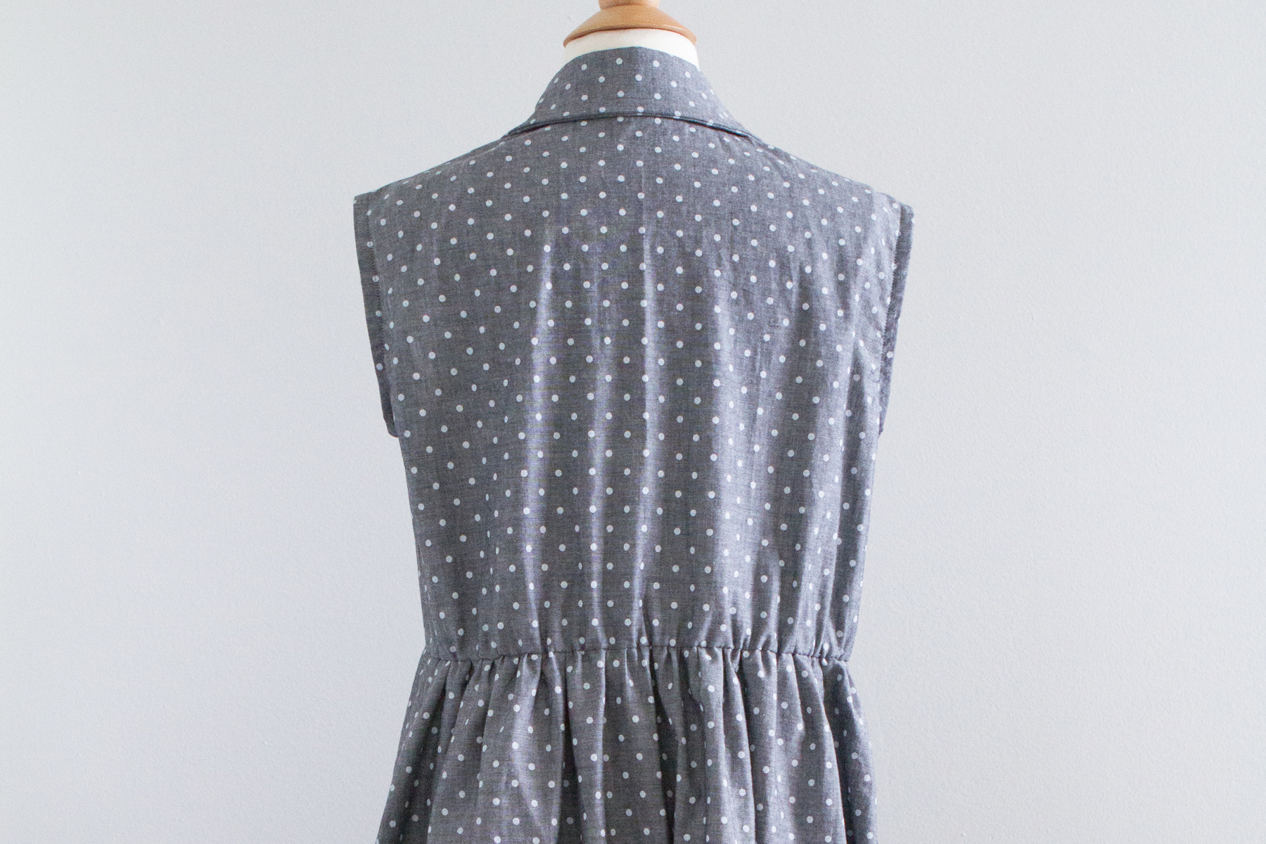 I really like the elastic on the back waist.