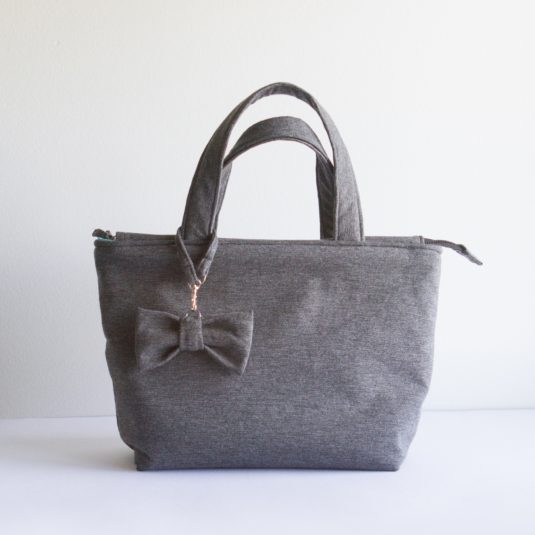 Simple tote bag