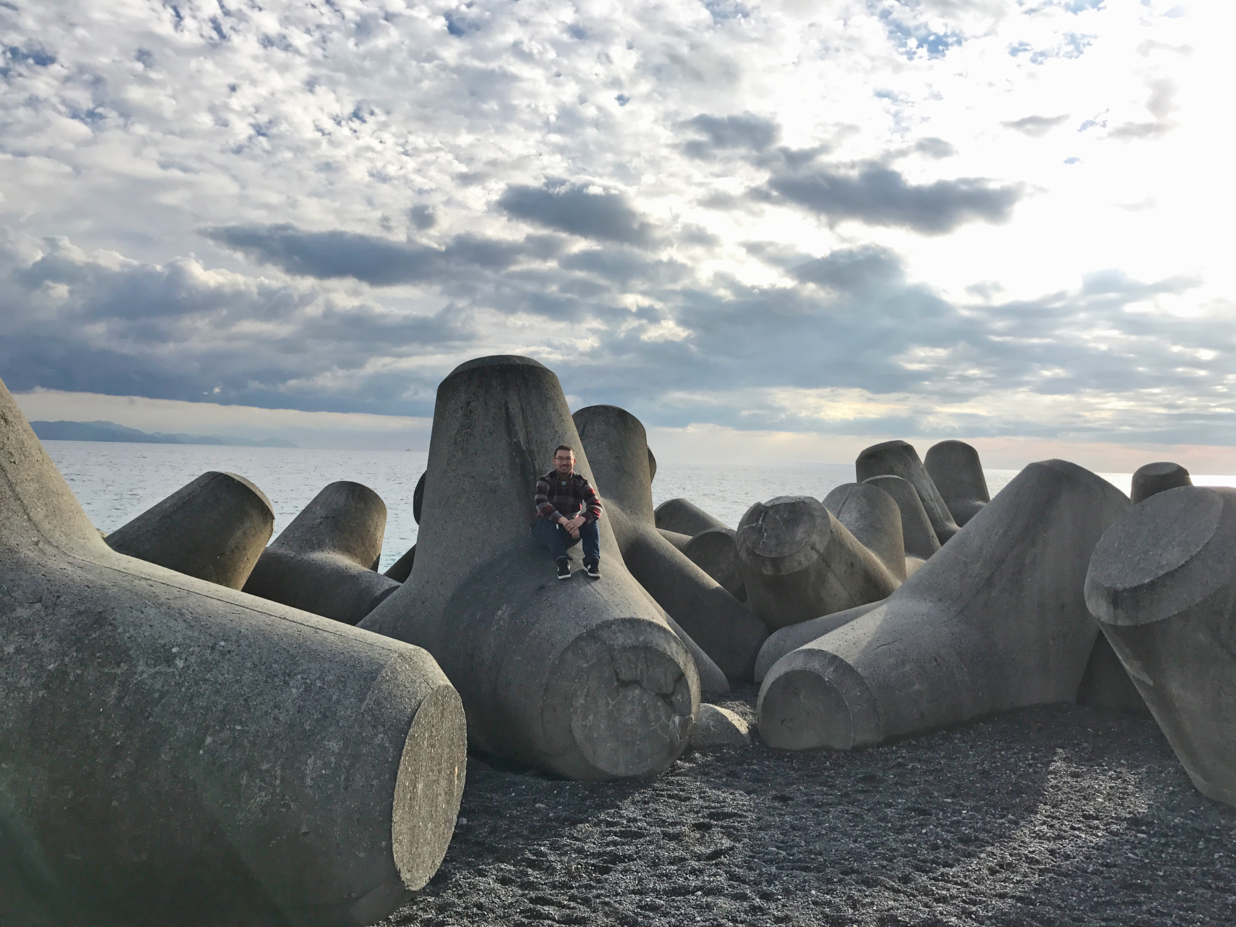 Tagonoura Bay. These are called "Tetrapods" and one of their purpose is to prevent coastal erosion. 