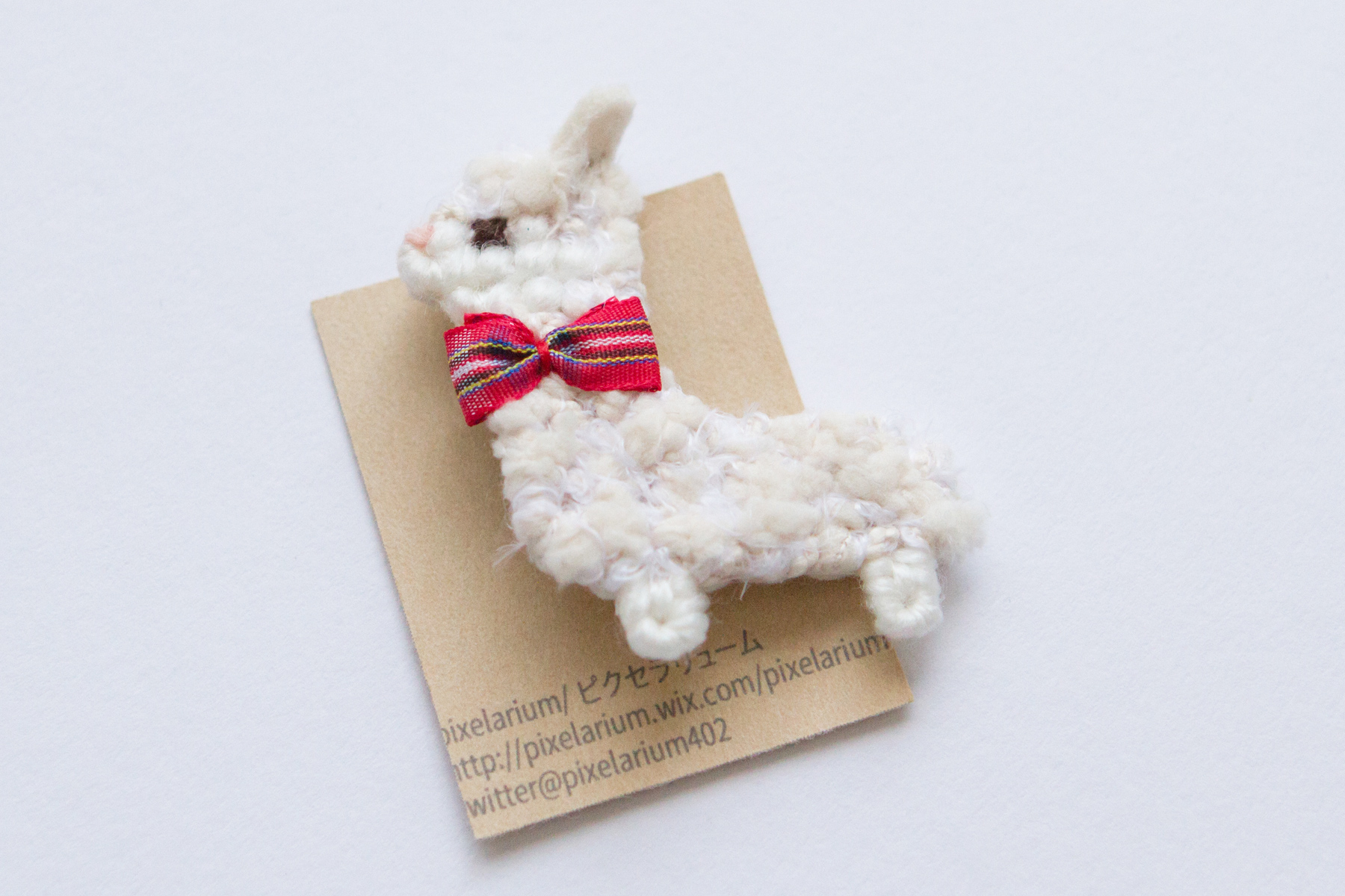 Alpaca pin