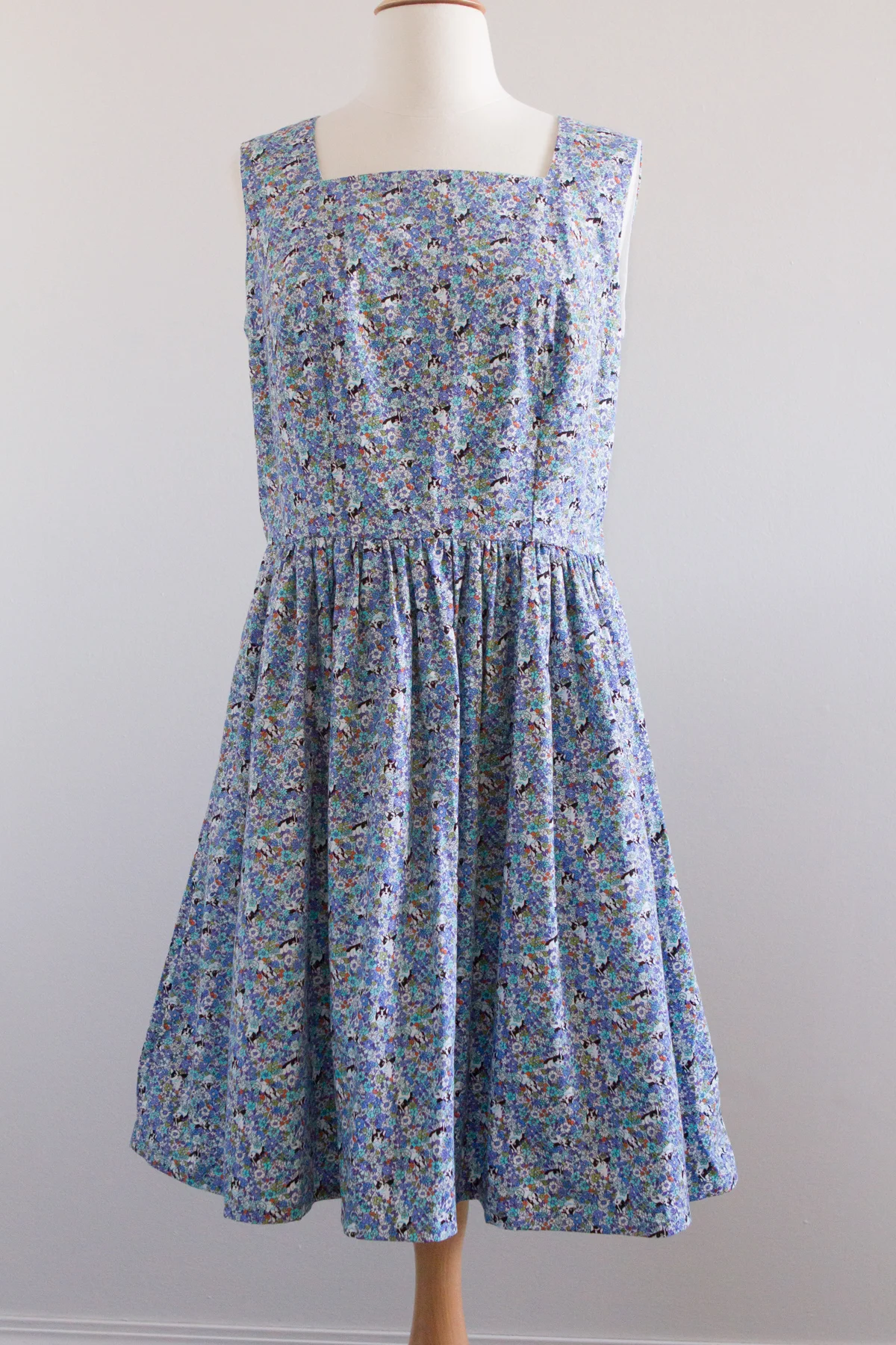Fit and flare dress with a square neckline