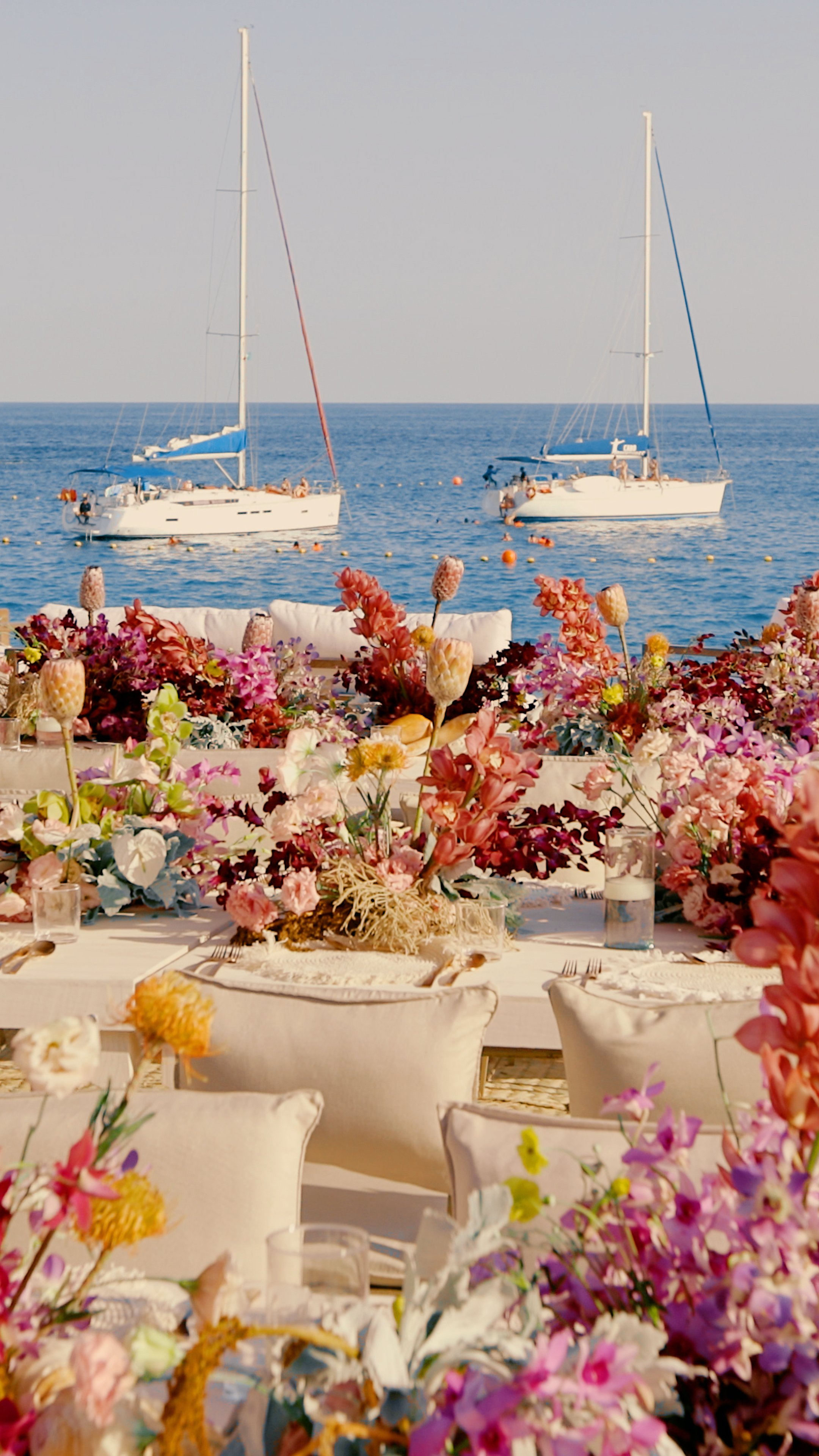 BEACH PARTY