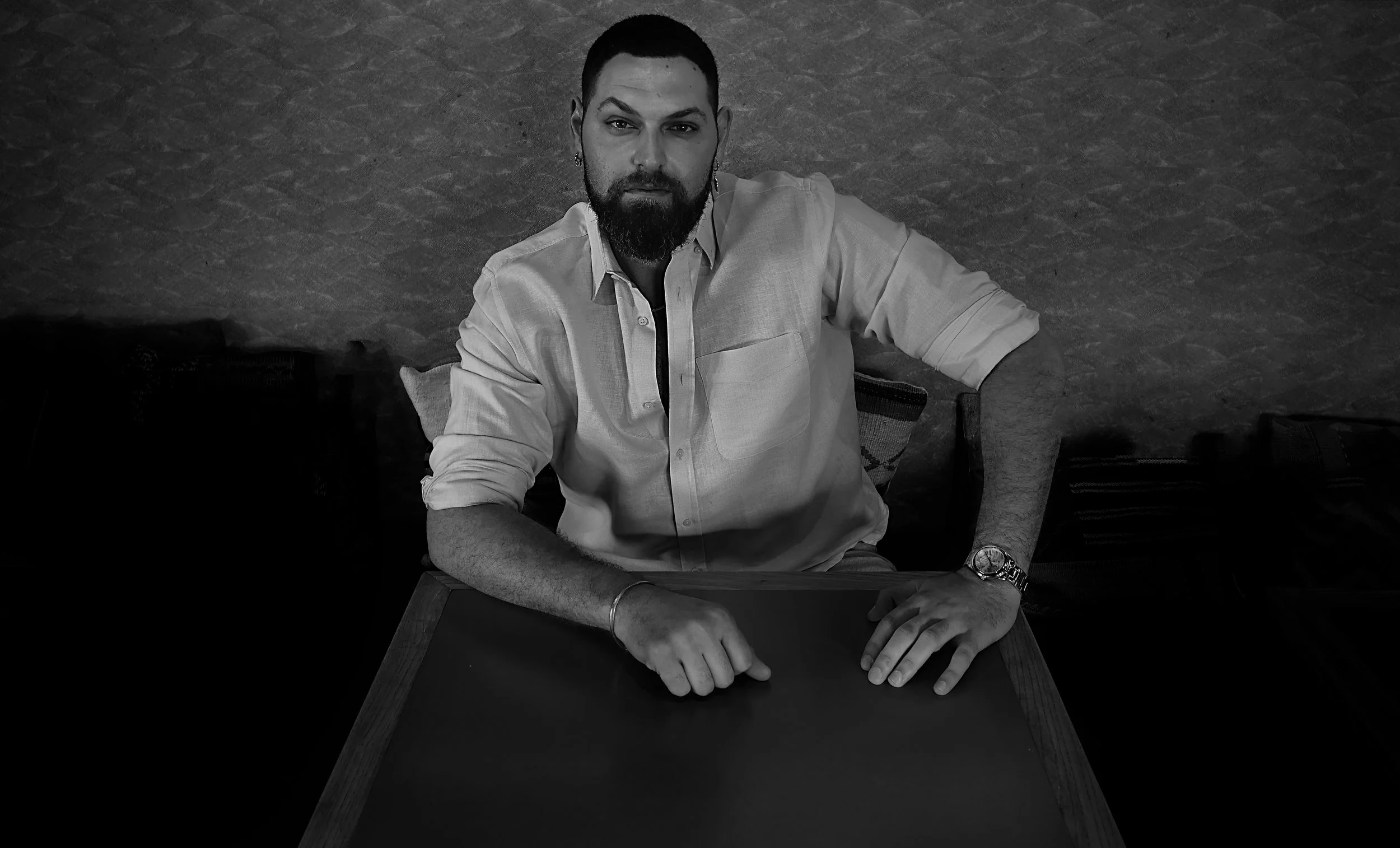 L1000050.jpg. seated 3.jpg