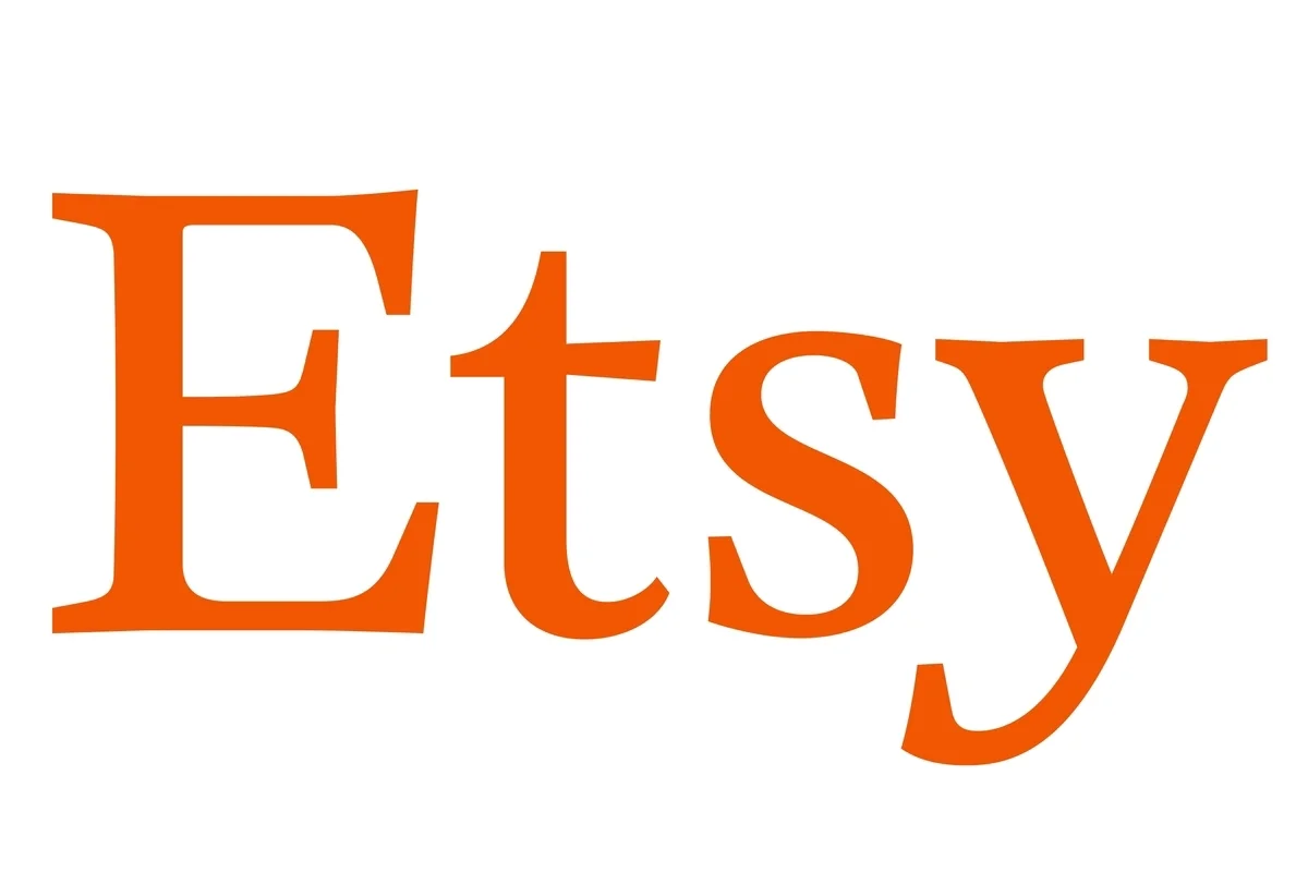 In fact, the Aglaia Jewelry's ETSY profile is now online ! This means that there will be in-stock pieces and you won't have to pre-order! ;) I'm starting with few creations but hopefully there will be more and more.. Please, follow or favorite me and... SPREAD THE WORD !!