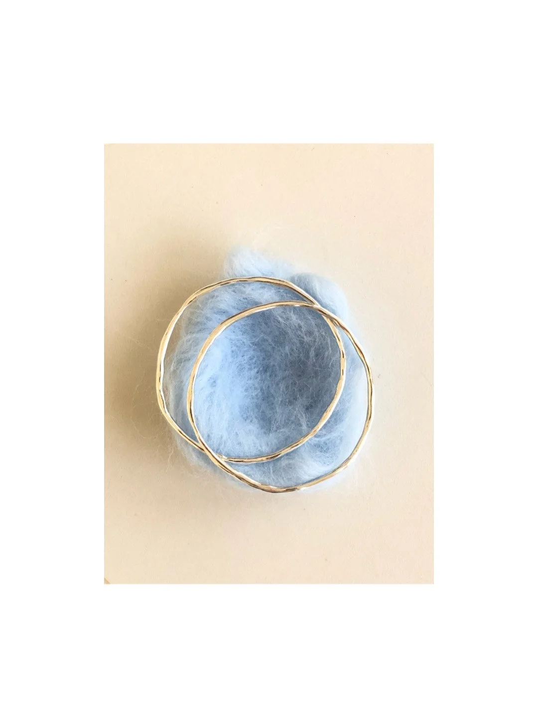Oops Hoops. 
No excuses, just love at first sight!
.
.
.
.
#Agla&iuml;aJewelry
#SculpturalJewelry
#ArtObject #Earrings #sculpturalearrings #statementearrings
#WearableArt
#ArchitecturalJewelry
#ContemporaryAdornment
#QuietLuxury
#DesignCollectors
#Ga
