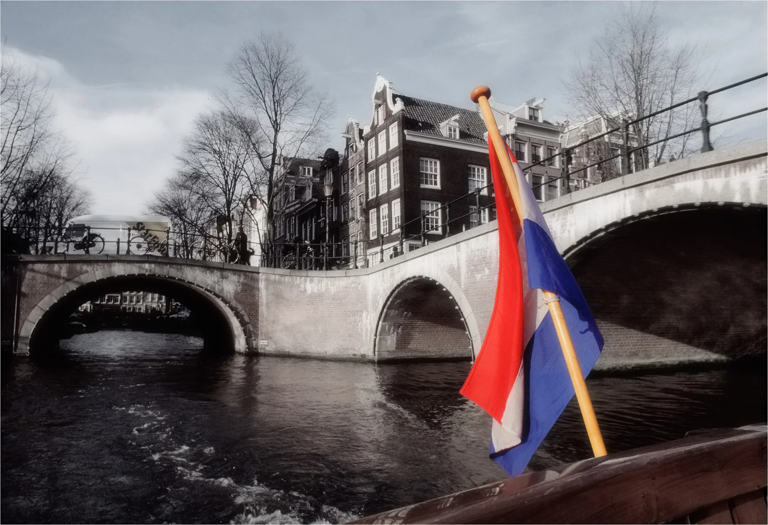 amsterdam ferry B&W.jpg