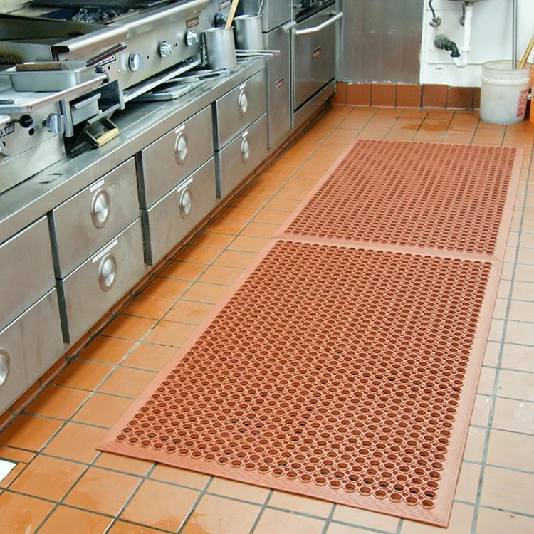Dura_Chef_1_2_Action_Shot_5_Large.jpg