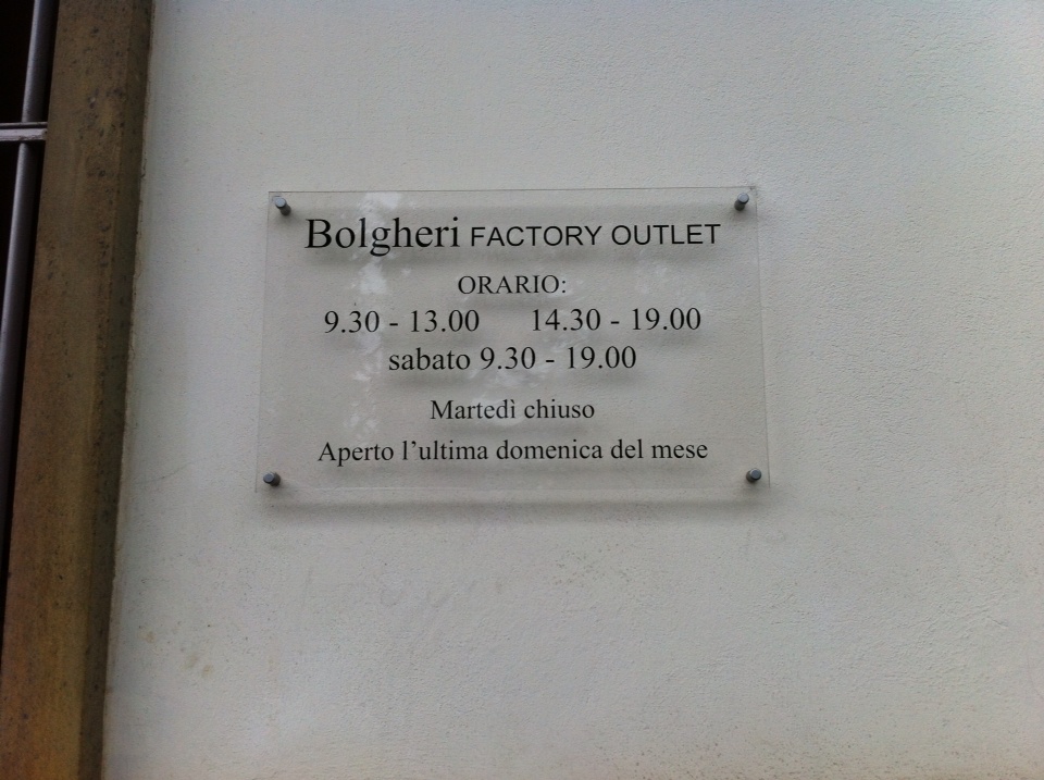 Zegna Öffnungszeiten (Bolgheri ist die Holding von Zegna)