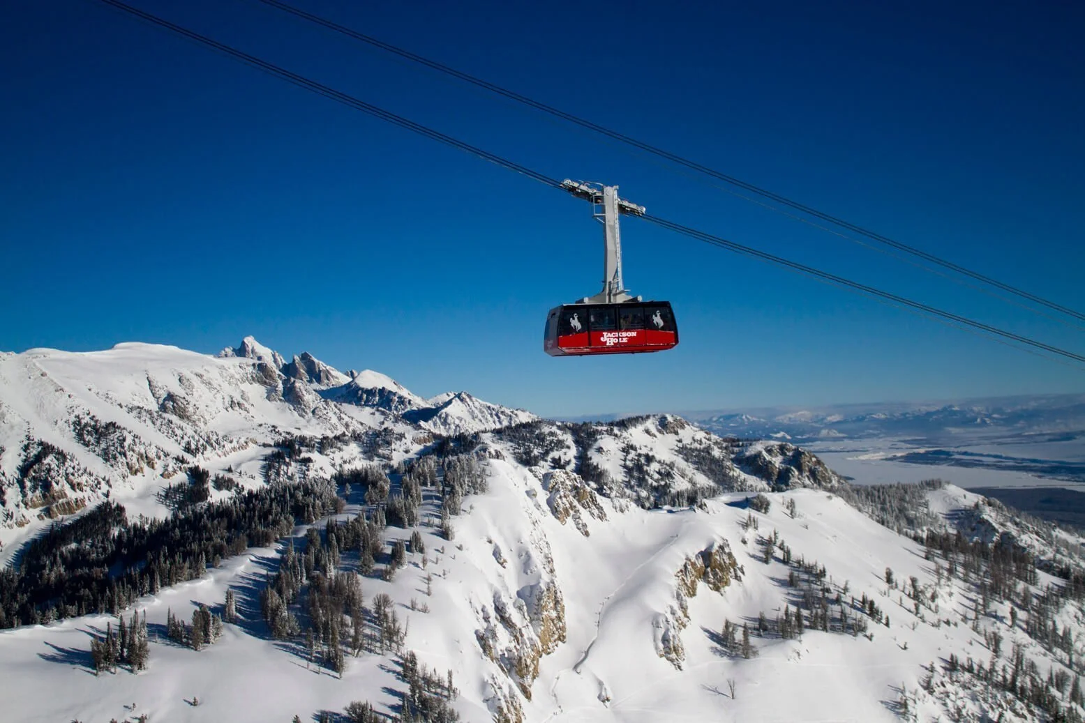 jackson-hole-tram-lift-winter-snow.jpg