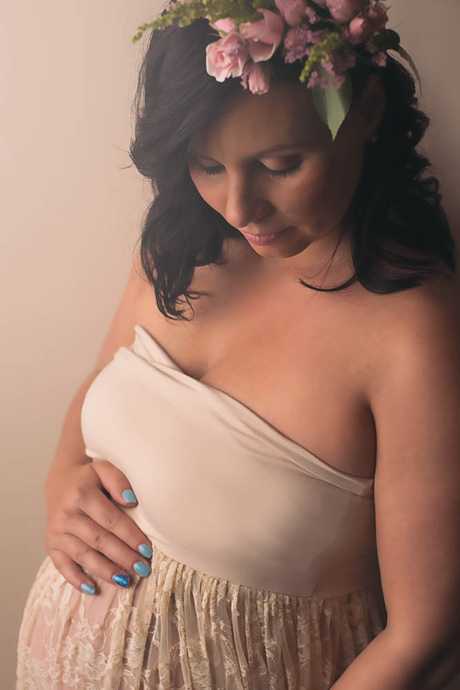 Columbus Photographer | Maternity Photography - Rolling with Mother Nature
