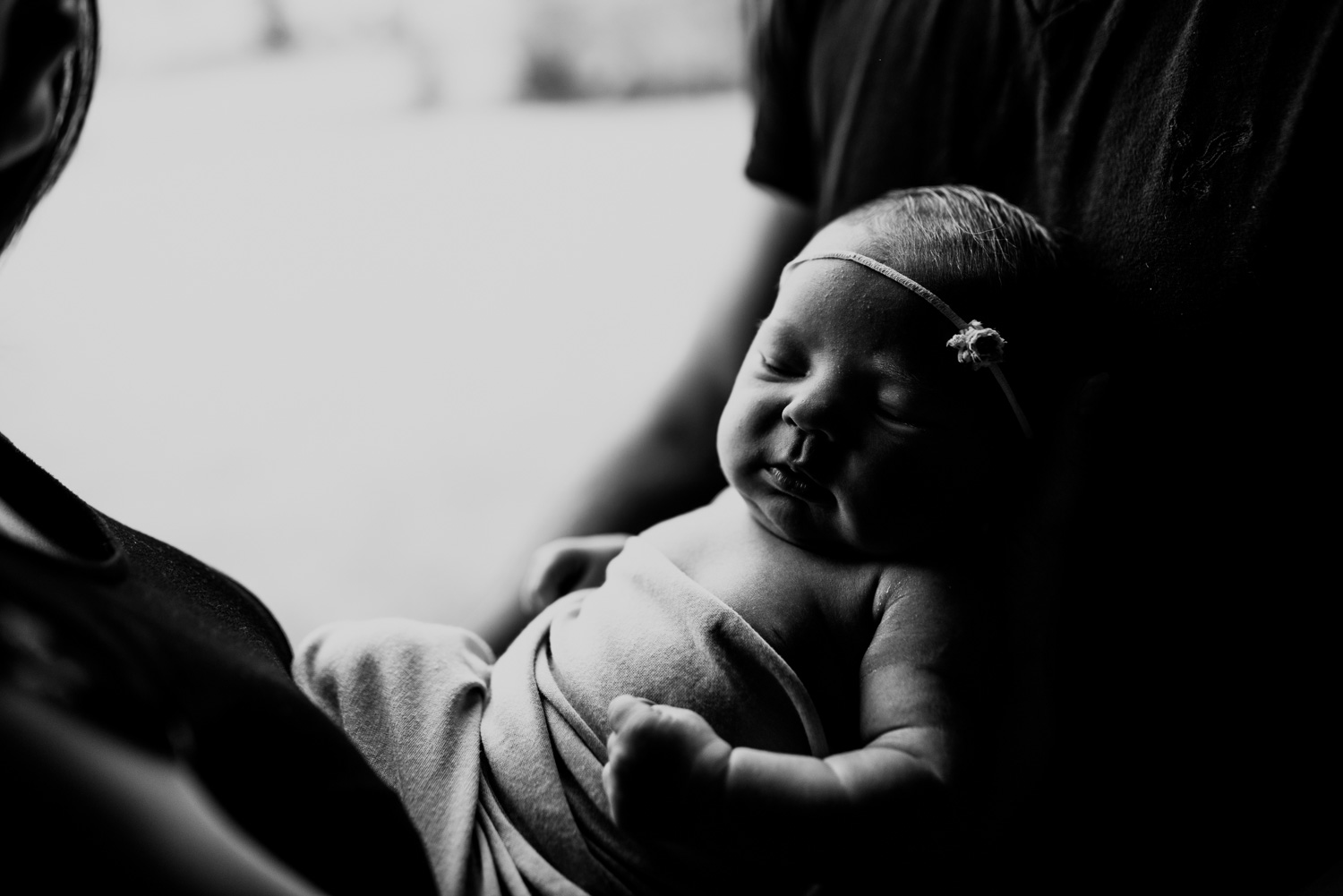 Newborn-Lifestyle-Photographer-Columbus-Ohio-Erika-Venci-Photography