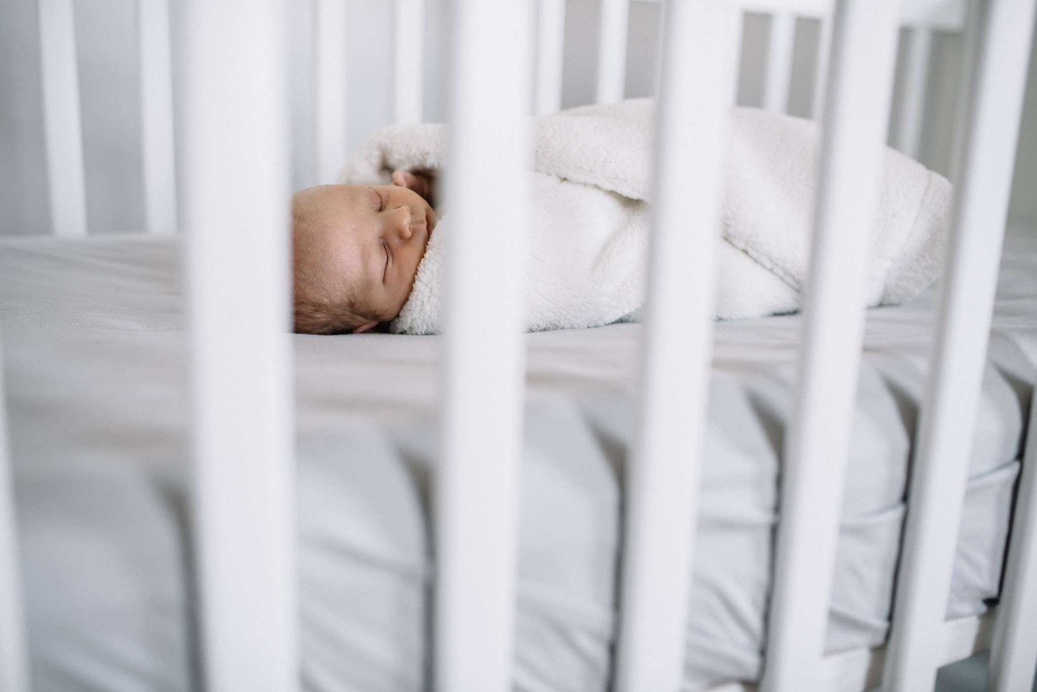 Newborn-Lifestyle-Photographer-Columbus-Ohio-Erika-Venci-Photography