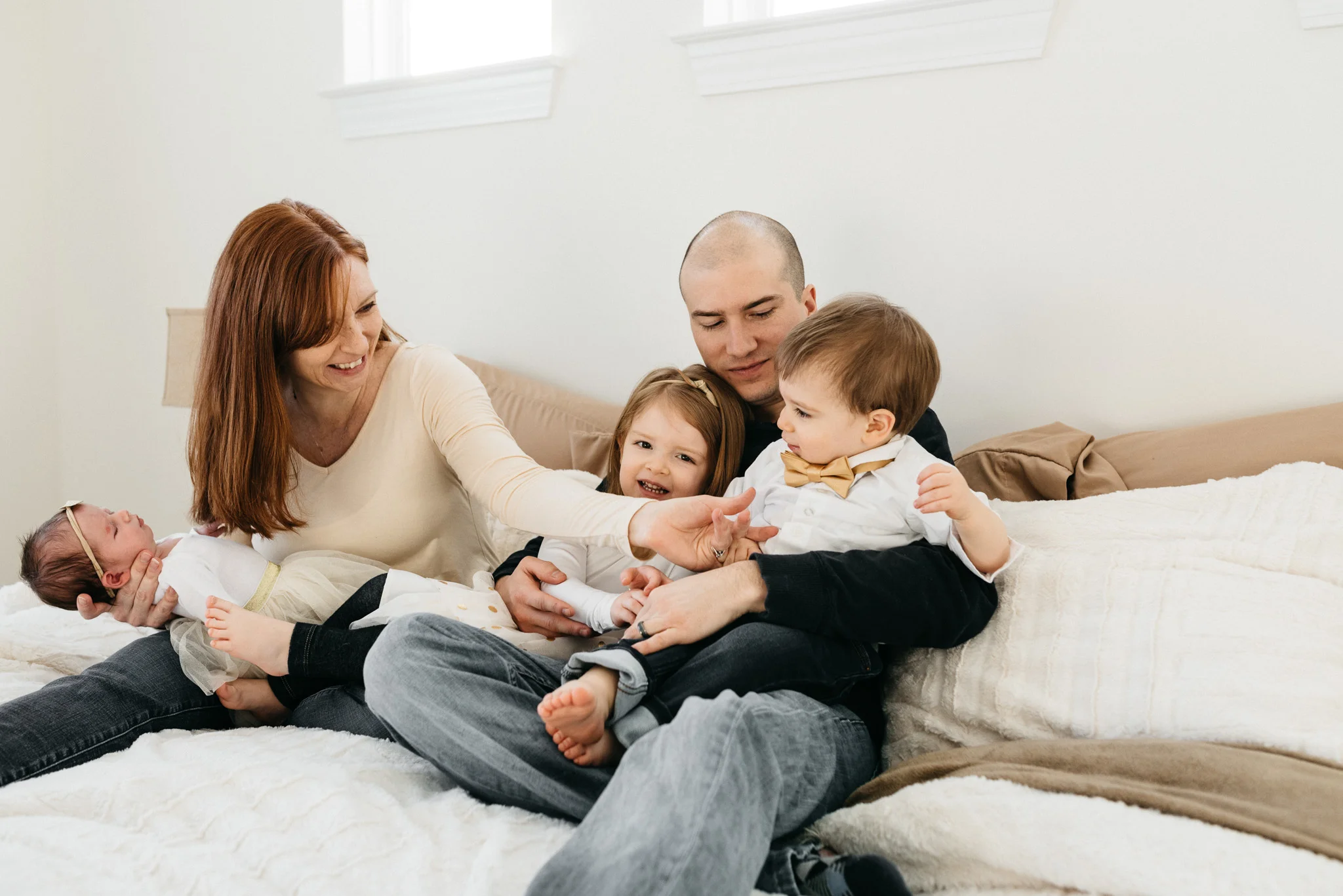 family-with-new-baby-Columbus-Ohio-Photographer-Erika-Venci-Photography