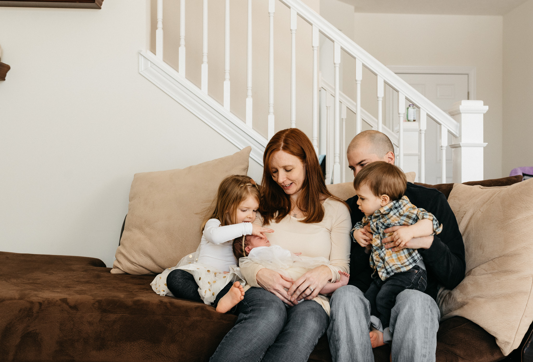 Family-with-newborn-daughter-Columbus-Ohio-Photographer-Erika-Venci-Photography