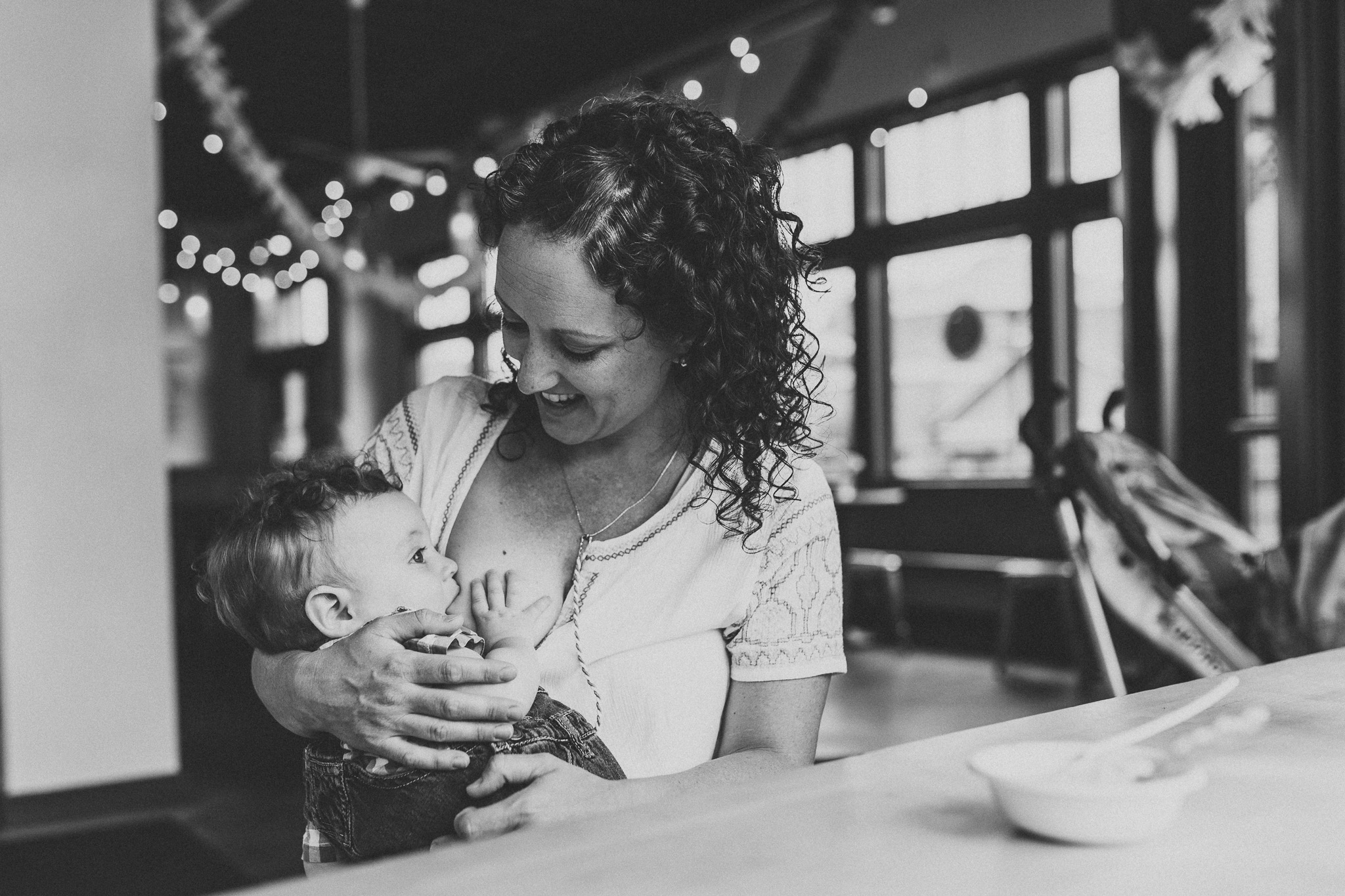 World-Breastfeeding-Week-2018-Lifestyle-Photographer-Columbus-Ohio