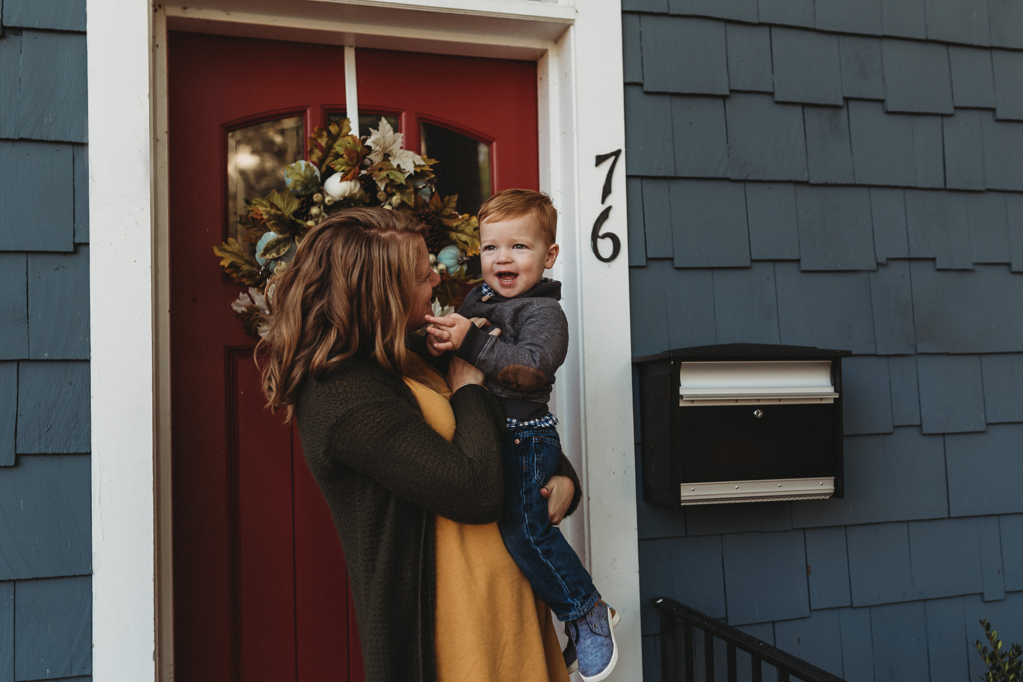 Downtown-Dublin-Ohio-Family-Photos-Erika-Venci-Photography