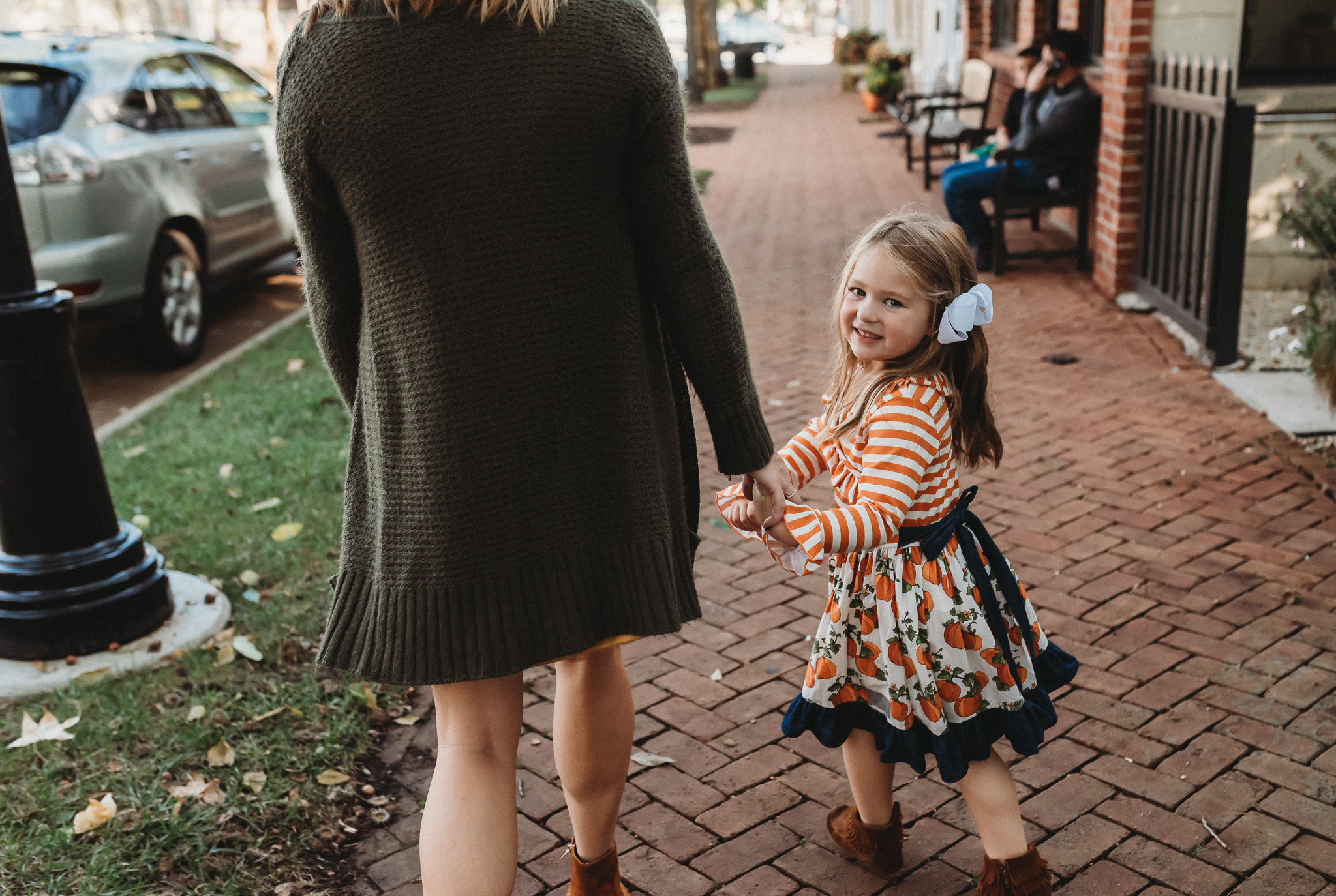 Downtown-Dublin-Ohio-Family-Photos-Erika-Venci-Photography