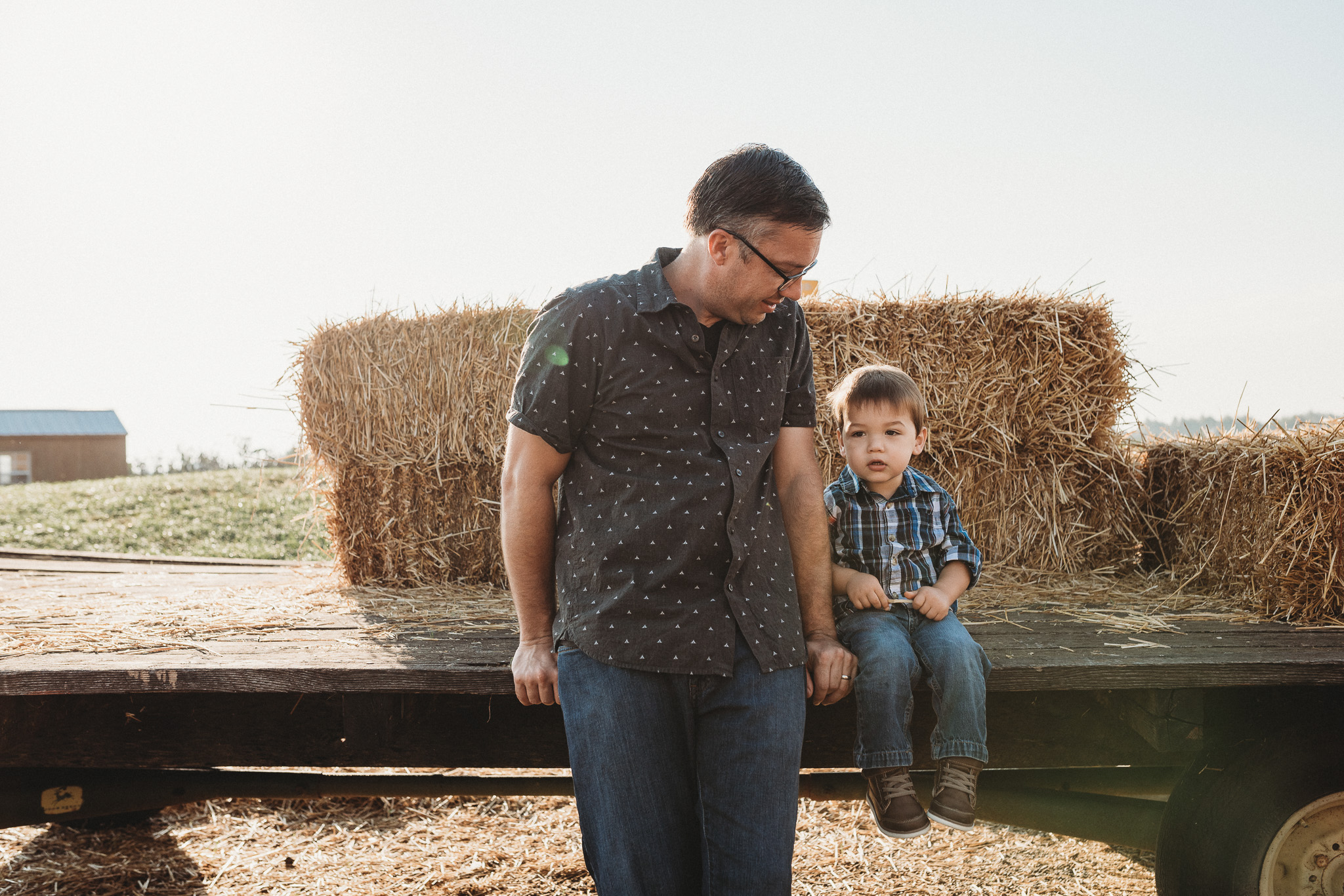 Lynd-Fruit-Farm-Pataskala-Ohio-Family-Photography