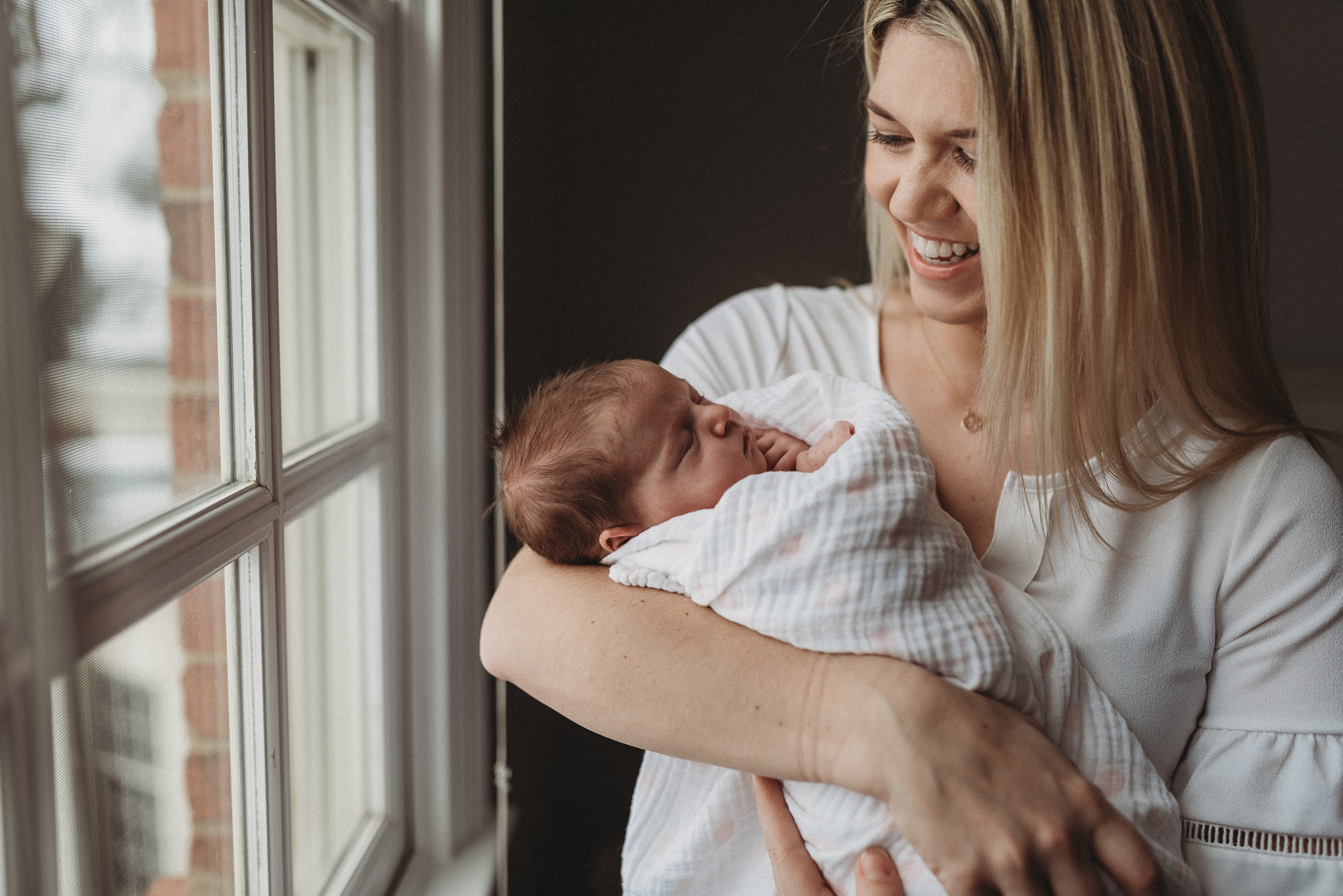 Newborn-Lifestyle-Photographer-Columbus-Ohio-Erika-Venci-Photography