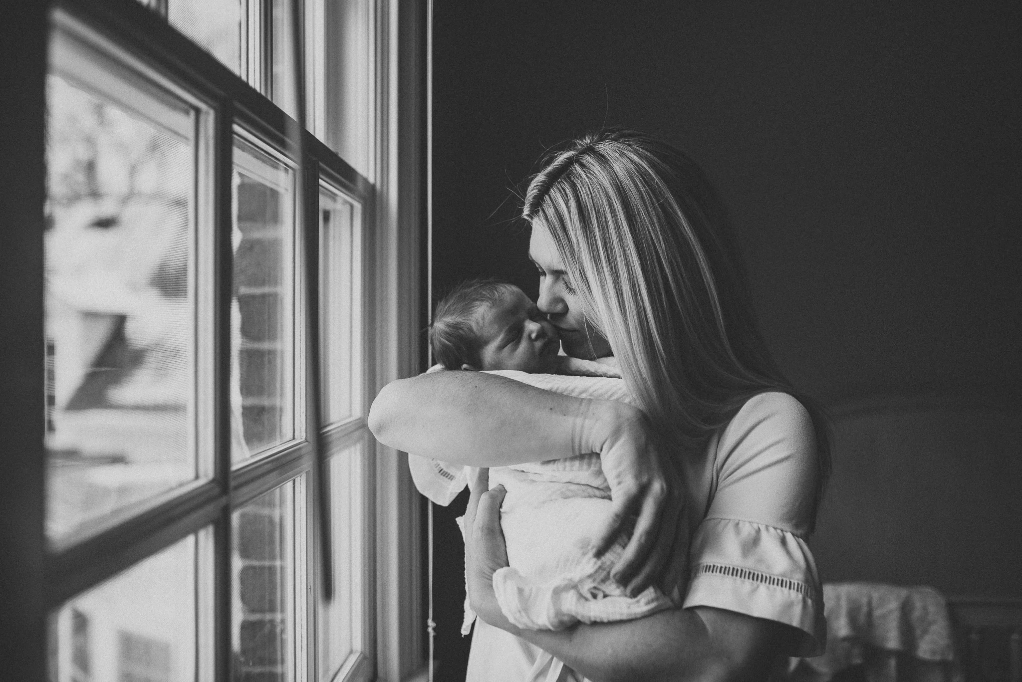 Newborn-Lifestyle-Photographer-Columbus-Ohio-Erika-Venci-Photography