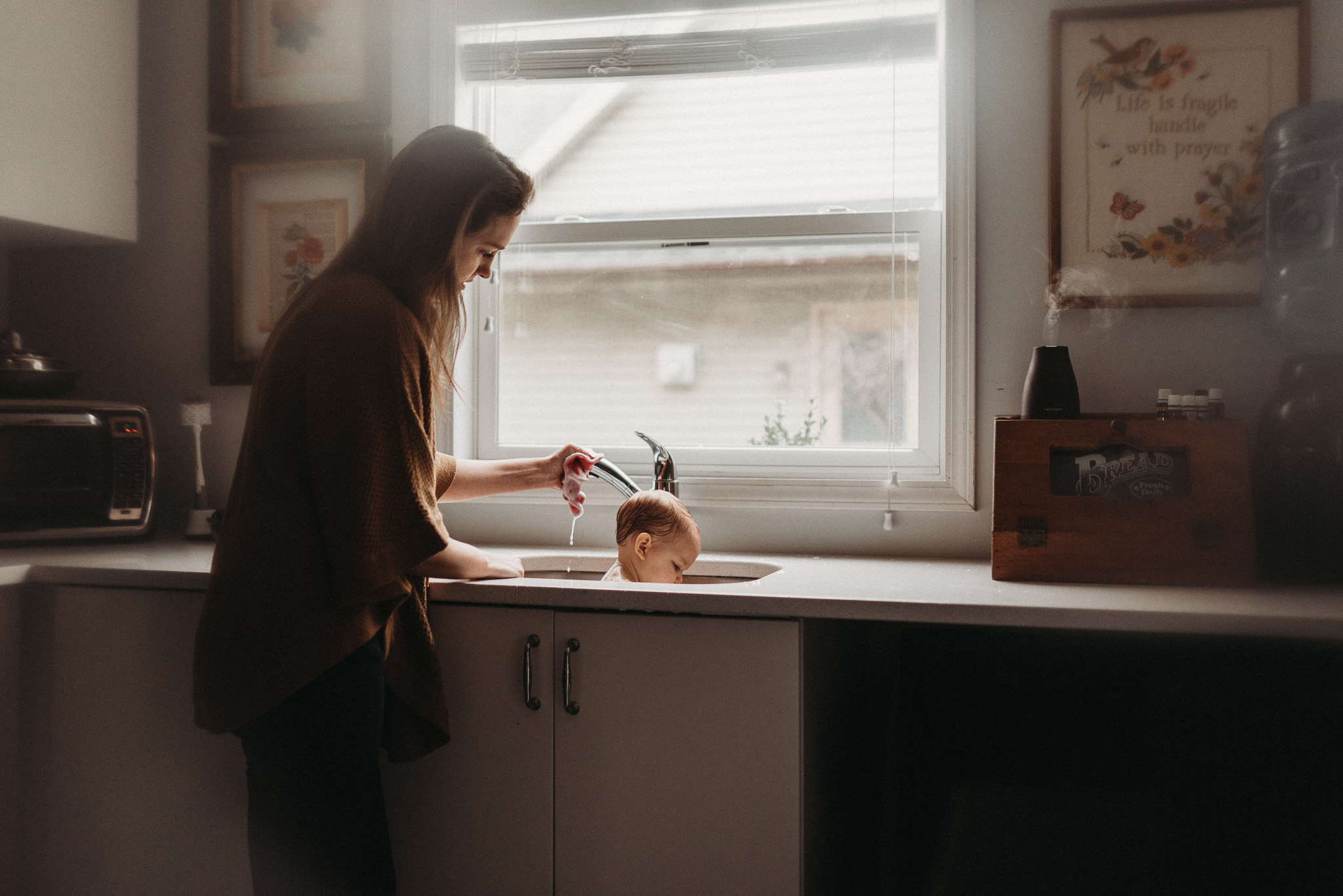 Family-In-Home-Lifestyle-Photographer-Columbus-Ohio