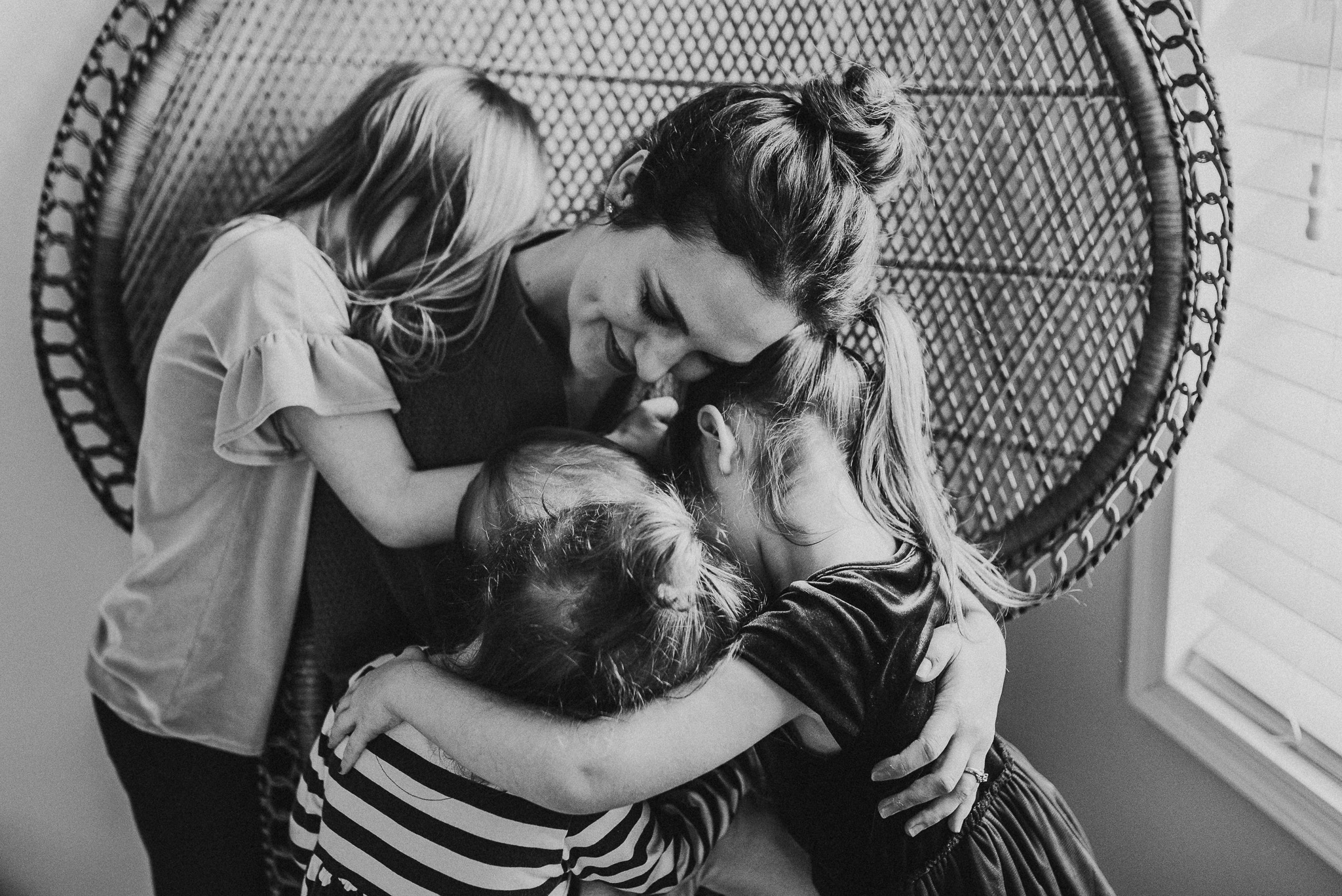 Family-In-Home-Lifestyle-Photographer-Columbus-Ohio