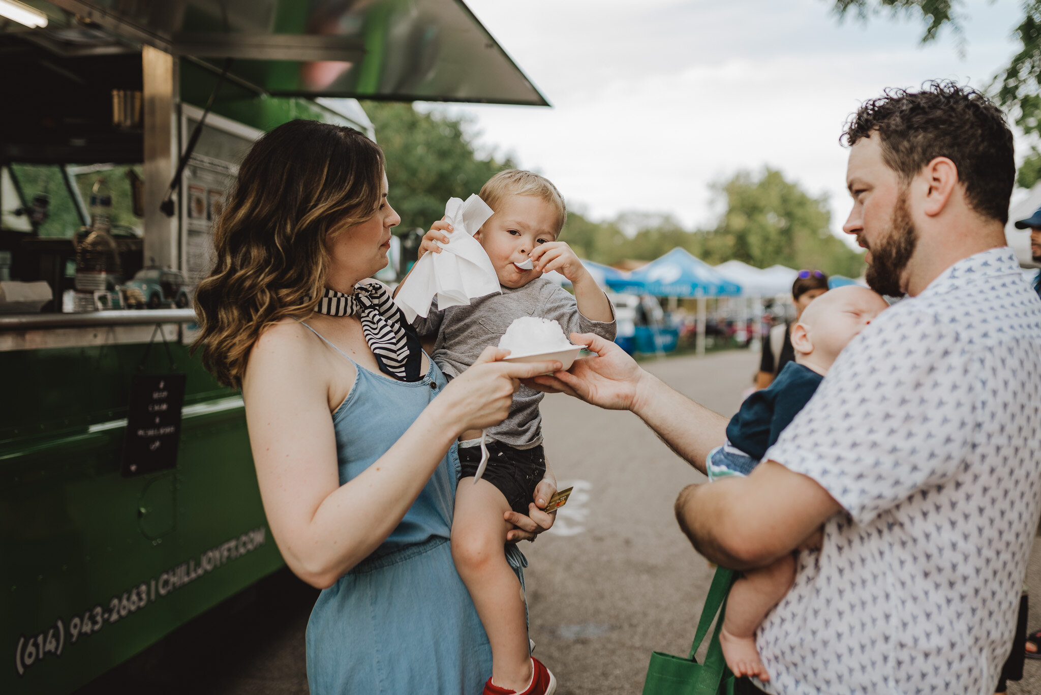 Gahanna-Ohio-Farmers-Market-Family-Photos-Erika-Venci-Photography