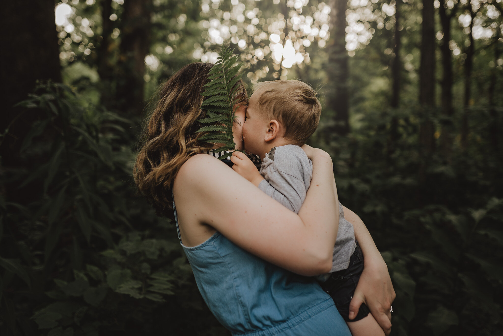 Gahanna-Ohio-Creekside-Family-Photos-Erika-Venci-Photography