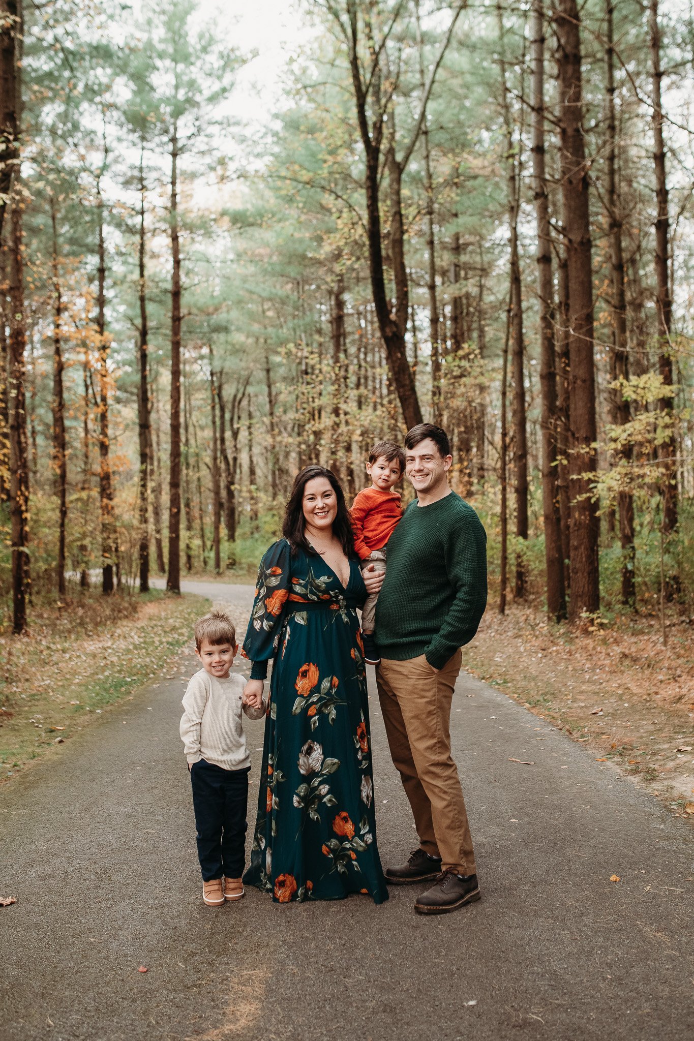 Fall-Family-Photos-Erika-Venci-Photography-Columbus-Ohio-Photographers