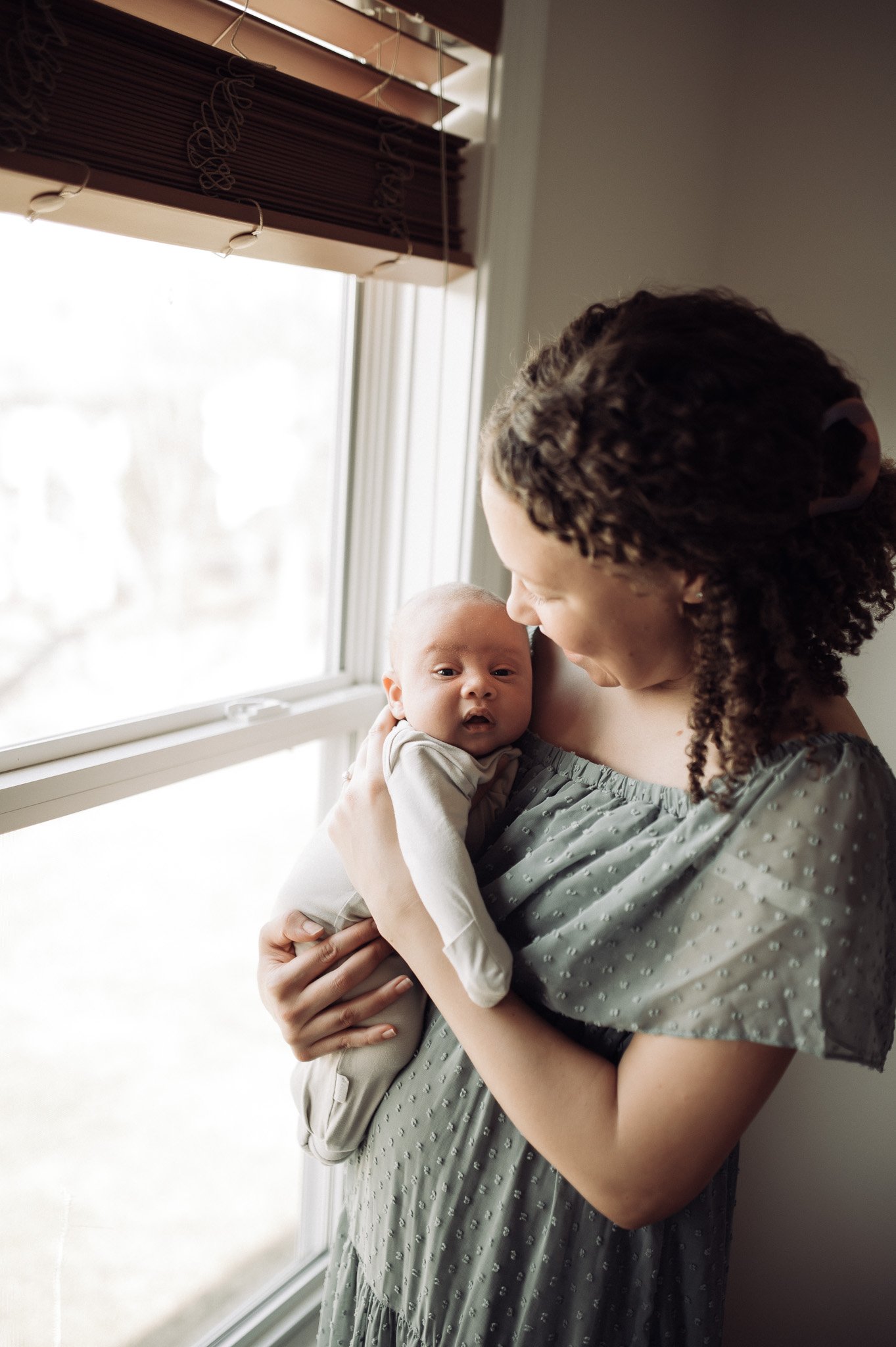 In-home-newborn-photos-columbus-ohio-erika-venci-photography