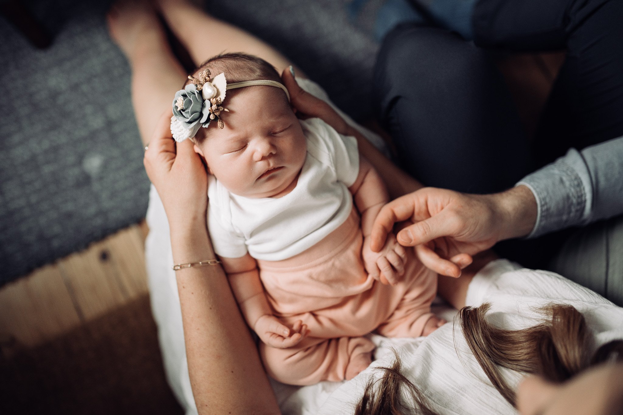  Columbus-Ohio-Lifestyle-Newborn-Photographers-Erika-Venci-Photography