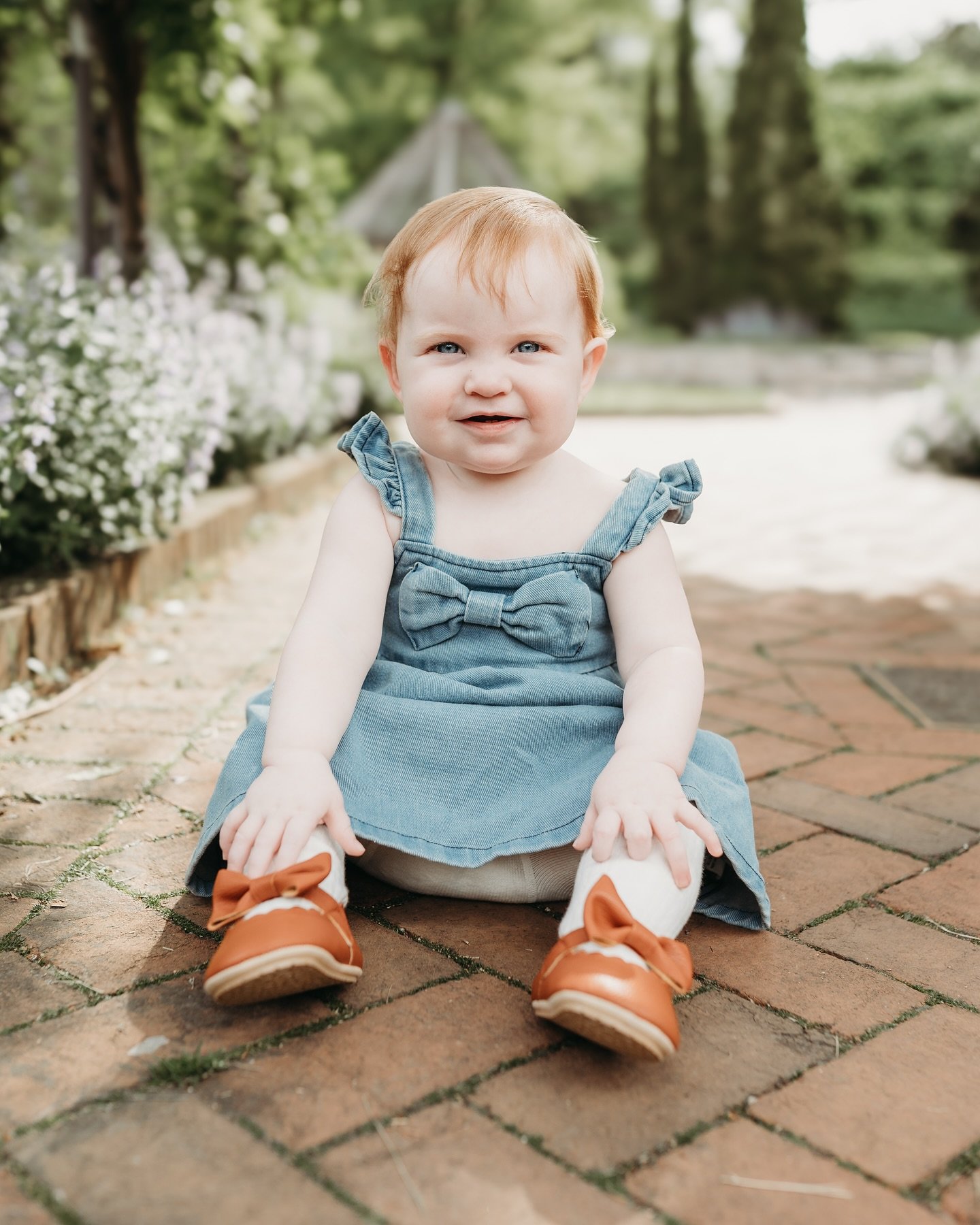 Just the cutest spring session! I loved meeting this sweet family 🥰

.
.
#familyphotoshoot #familyphotography #familyphotographer #columbusohiophotographer #614photographer #lewiscenterohiophotographer #delawareohio #westervilleohio #lifestylefamily
