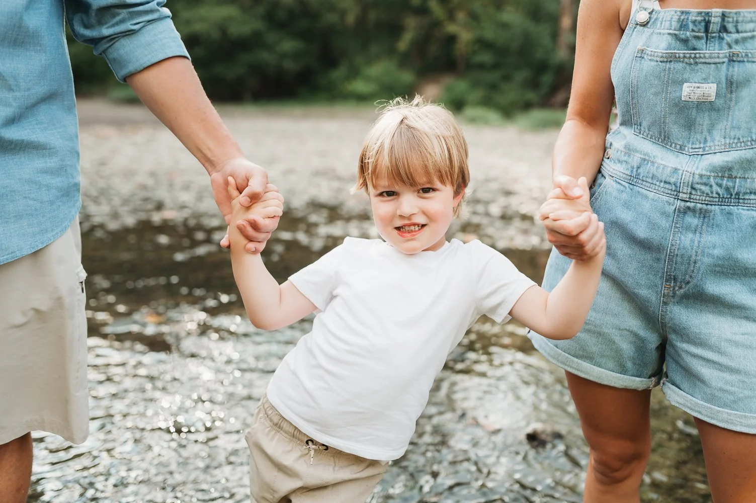 Columbus Family Photography Outdoors | Creek Minis