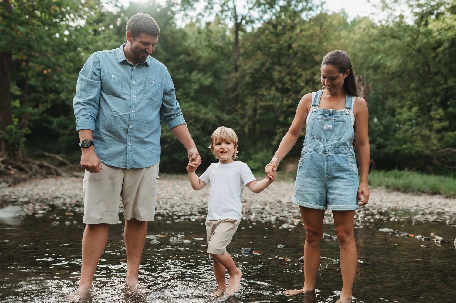 Columbus Ohio Creek Mini Sessions | Family Photographer