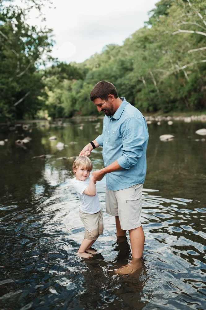 Natural Family Photography in Columbus Ohio | Creek Minis