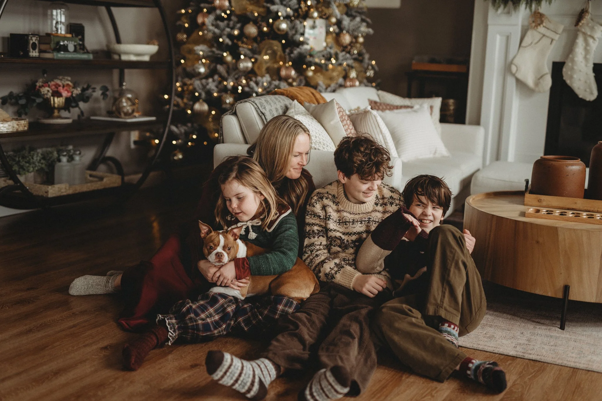 Neutral Holiday Decor in Documentary Family Photography