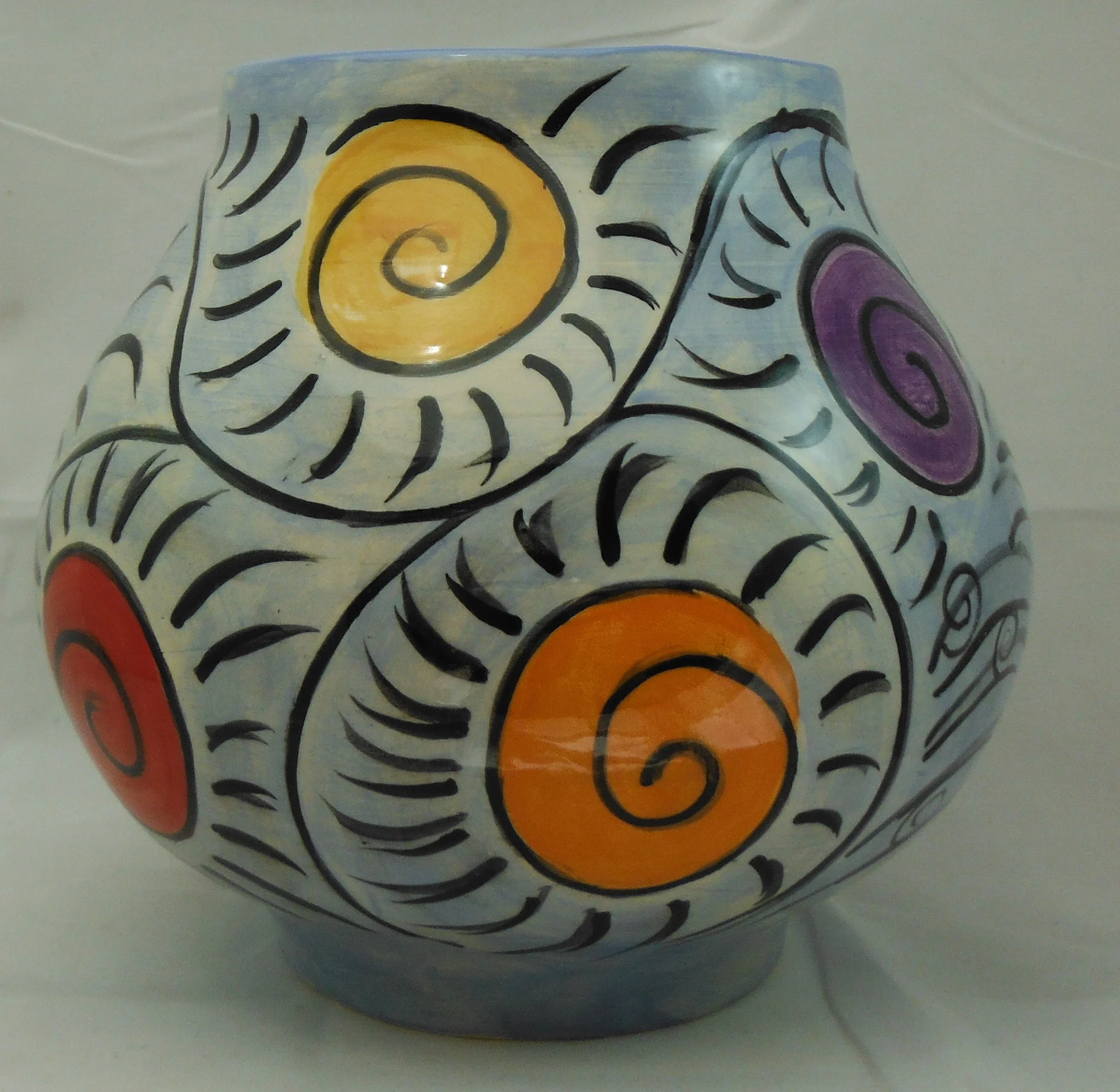 Vase blue spiral.JPG
