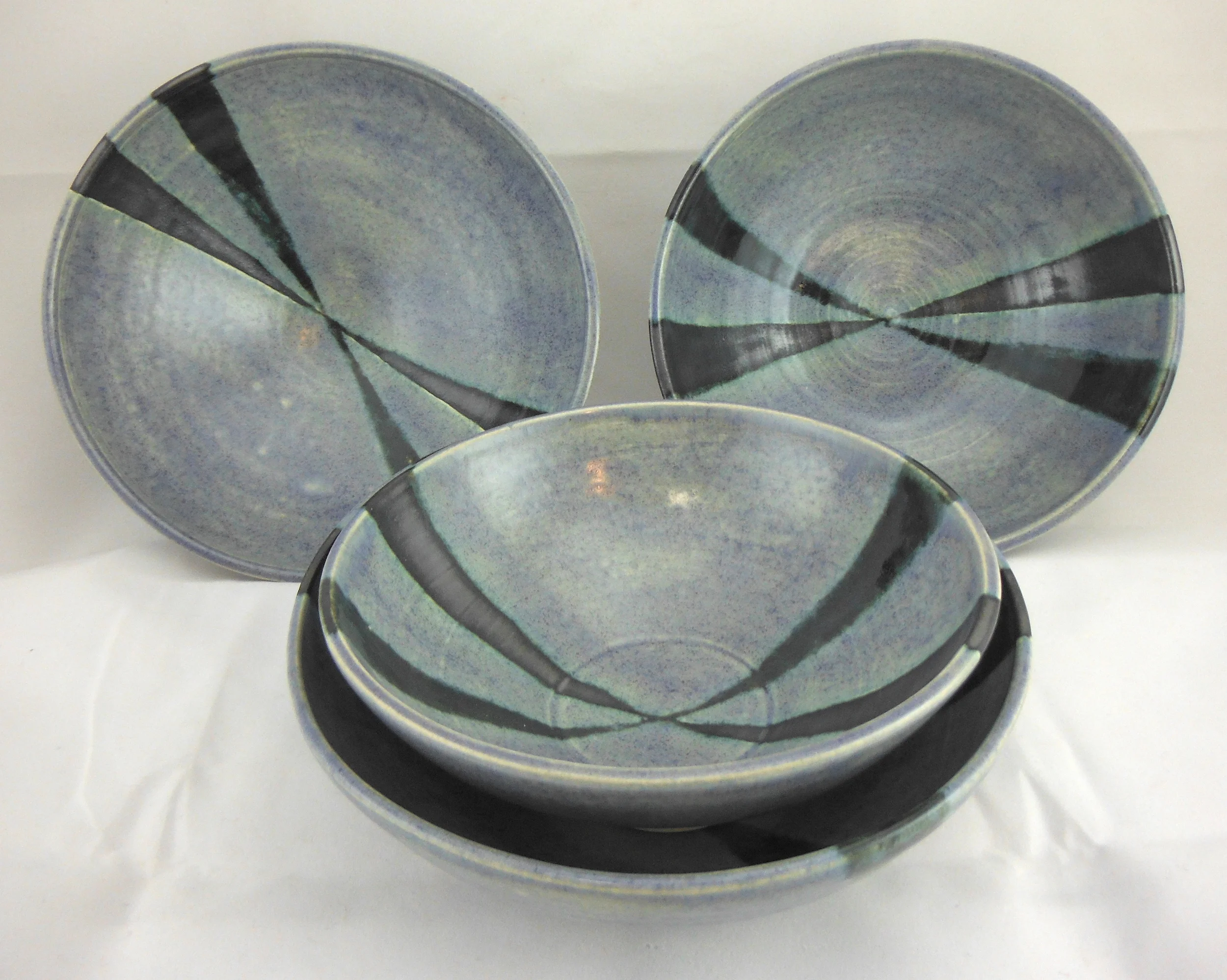 Bowls set pewter 2.JPG