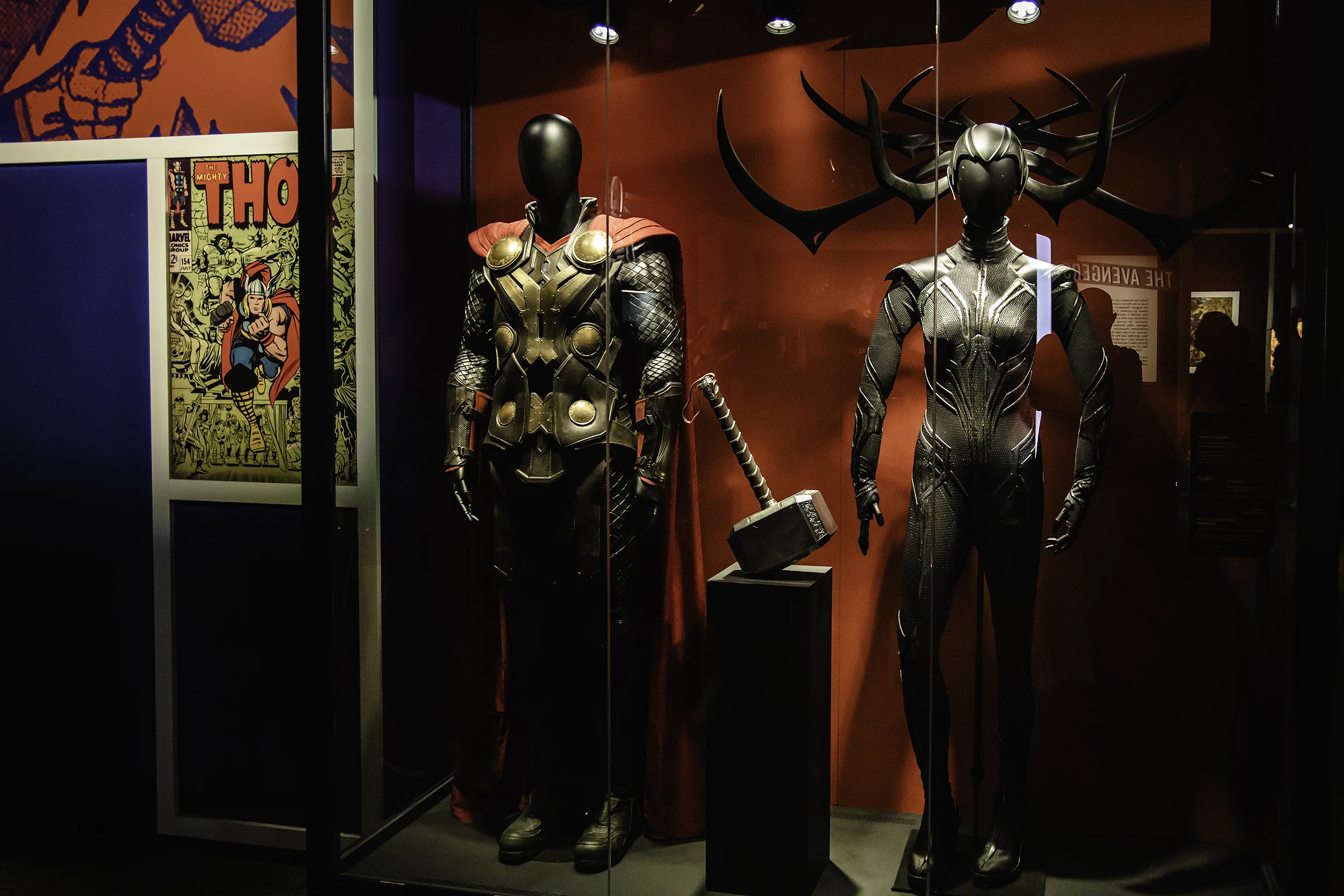 Thor and Hela Costumes with Mjolnir