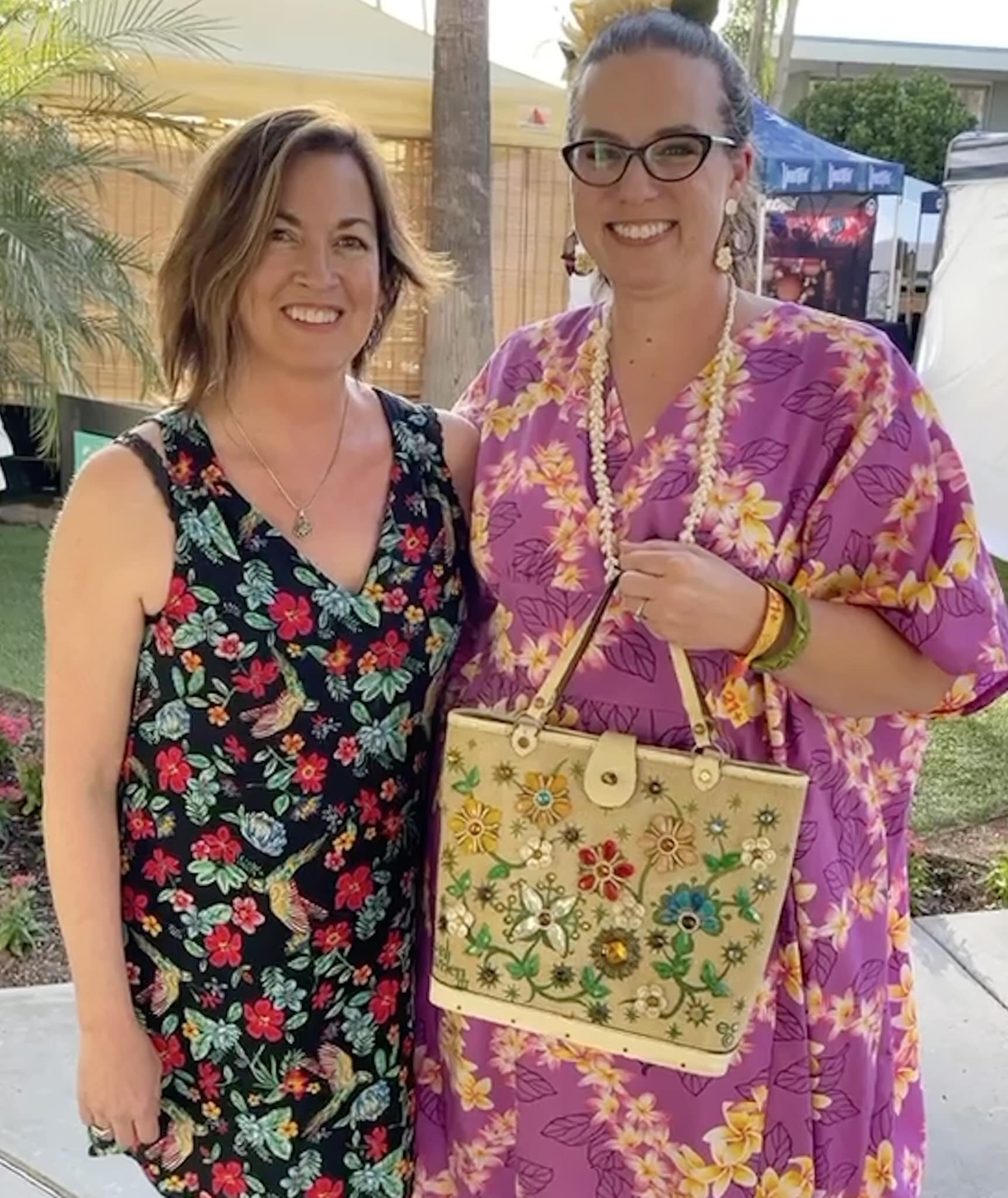 Congratulations Tony &amp; Kristen Gonzalez!! Winners of the Finding ENID with LOVE  purse raffle at Arizona Tiki Oasis.  Kristen (right) sports her new smart and sparkly 1966 Enid Collins of Texas &ldquo;Jewel Garden III&rdquo; canvas tote - the pur