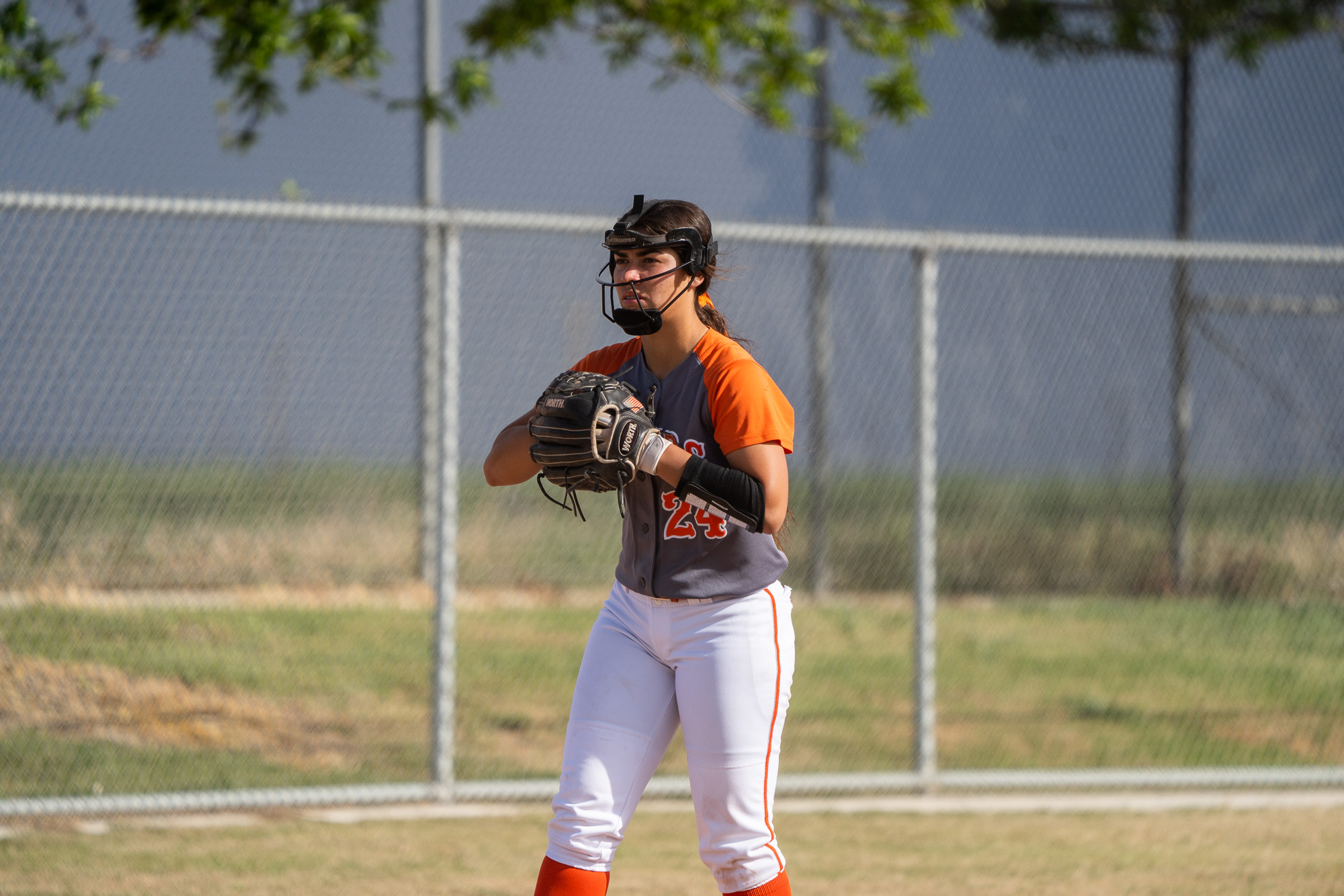 20180416_SoftballvsCCHS_088.jpg